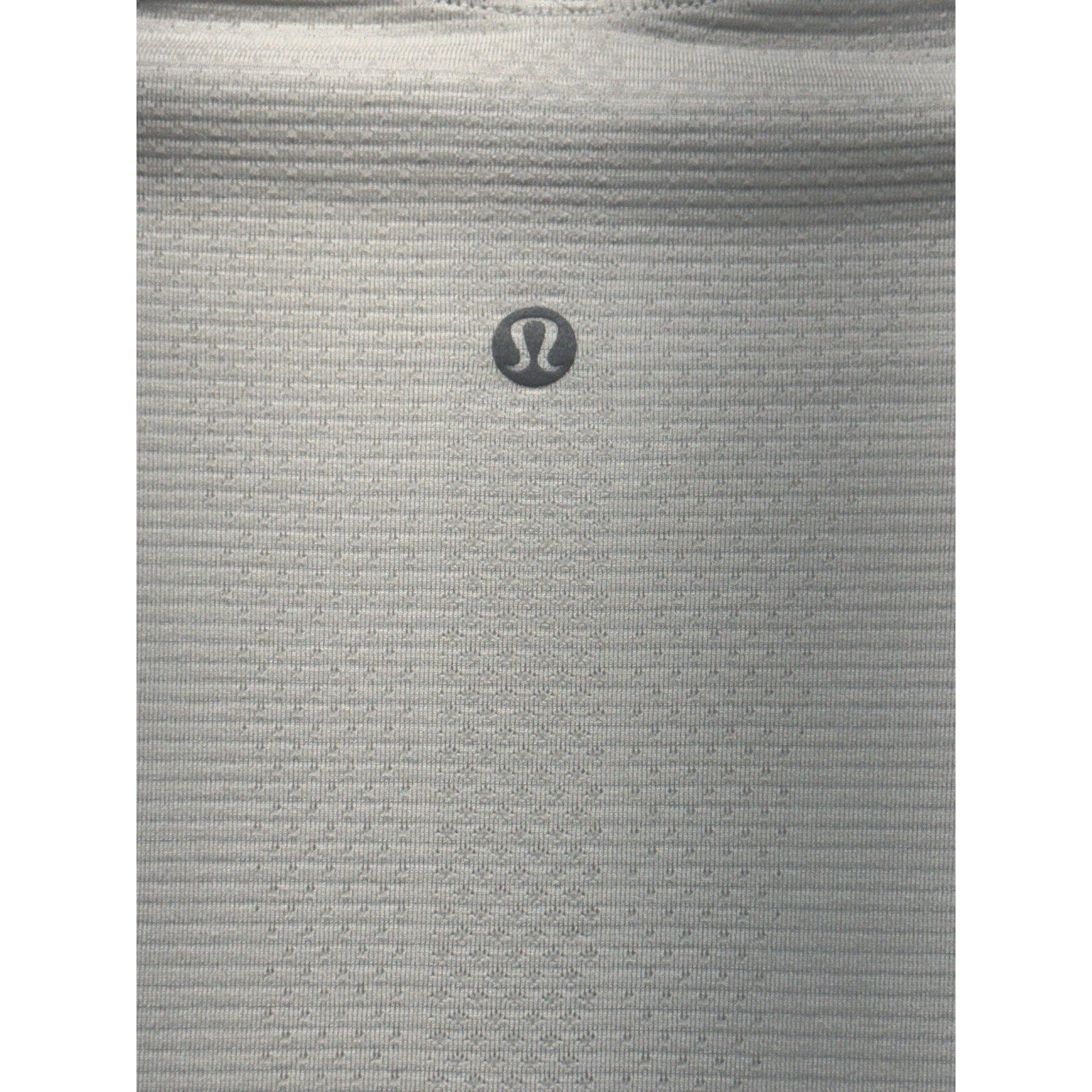 Lululemon Swiftly Tech T Shirt Ivory Athletic Tee Women’s Measures 25 Bust X 24