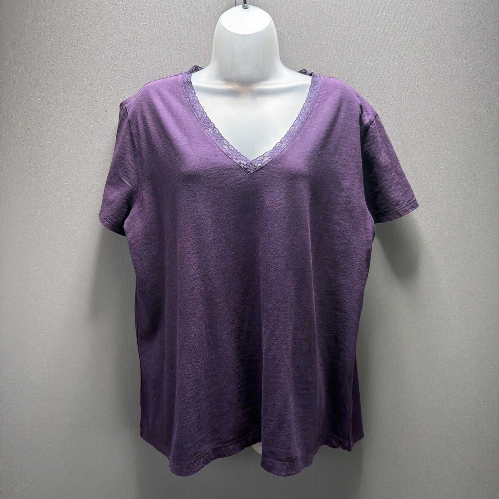 Eddie Bauer 2XL Womens Purple Vneck Lace Trim Blouse