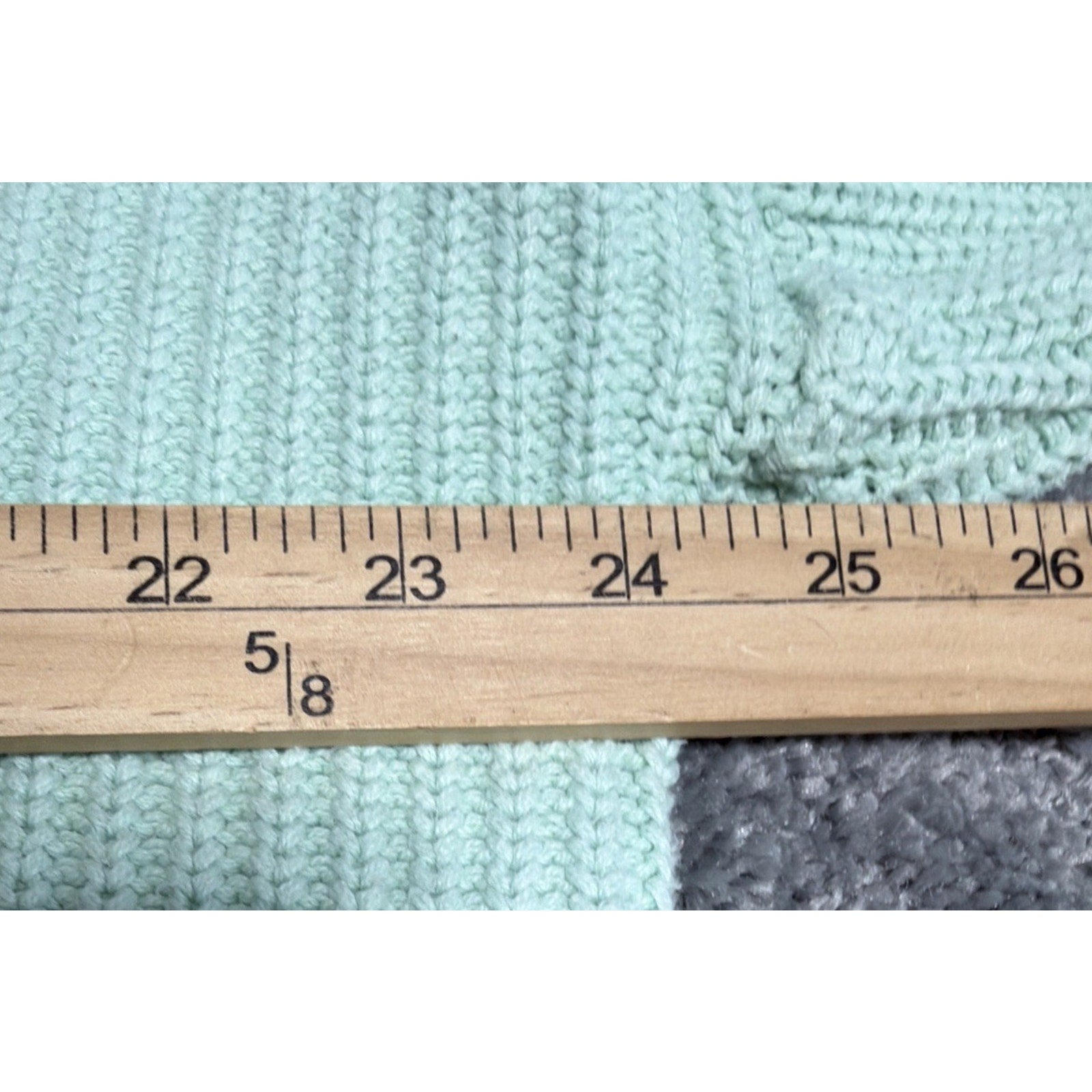 Vtg 90s triangle Oversized Boxy Sweater Size S Green White