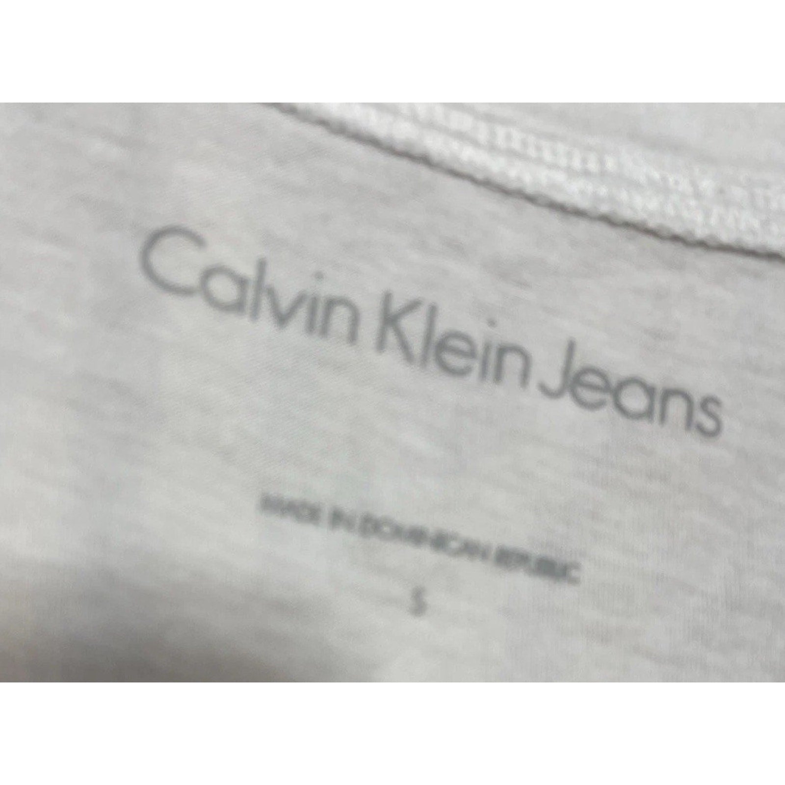 Calvin Klein Women’s White Blue Floral Long Sleeve Pullover Shirt Top V Neck S