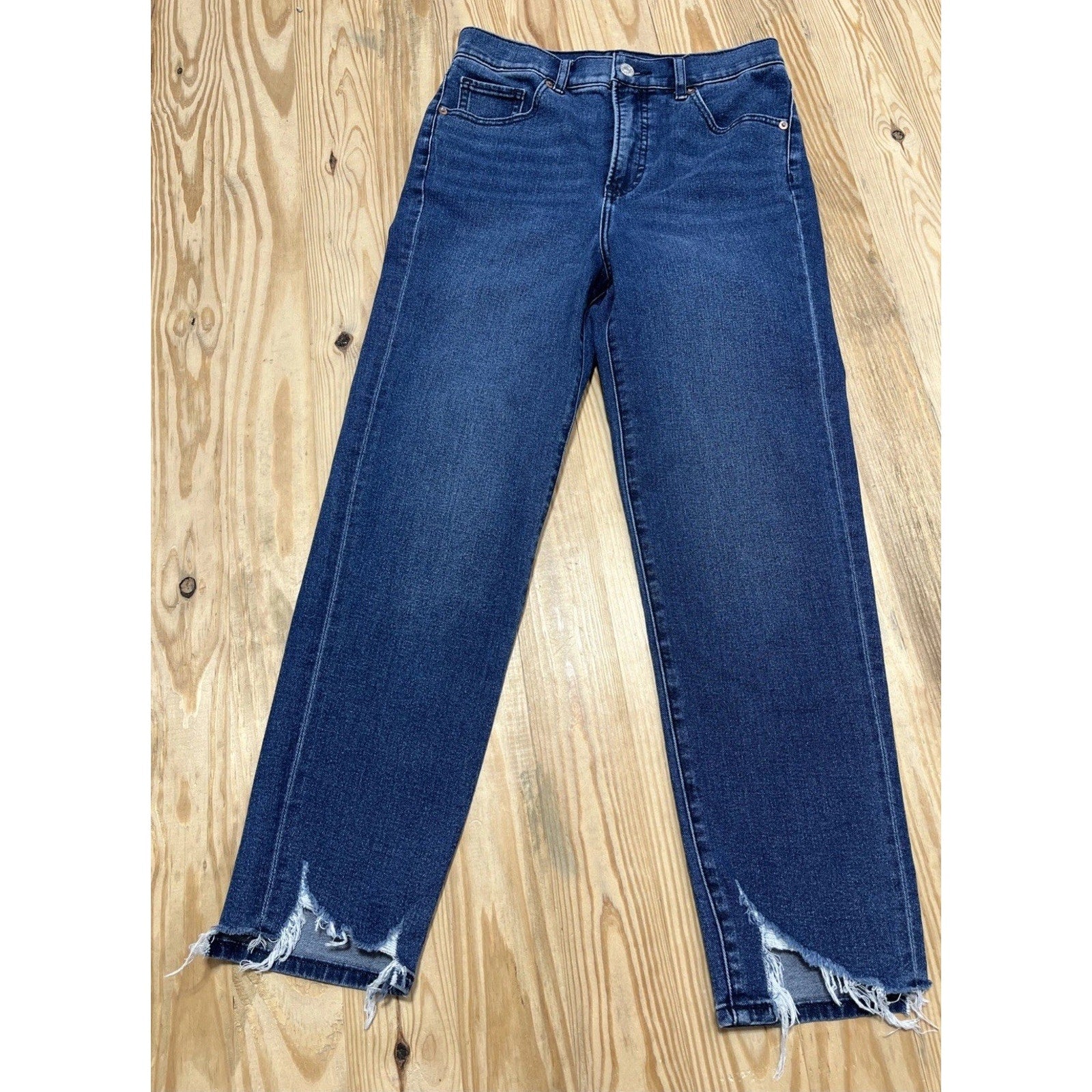 Express blue super high rise mom jeans Size 2 27x25