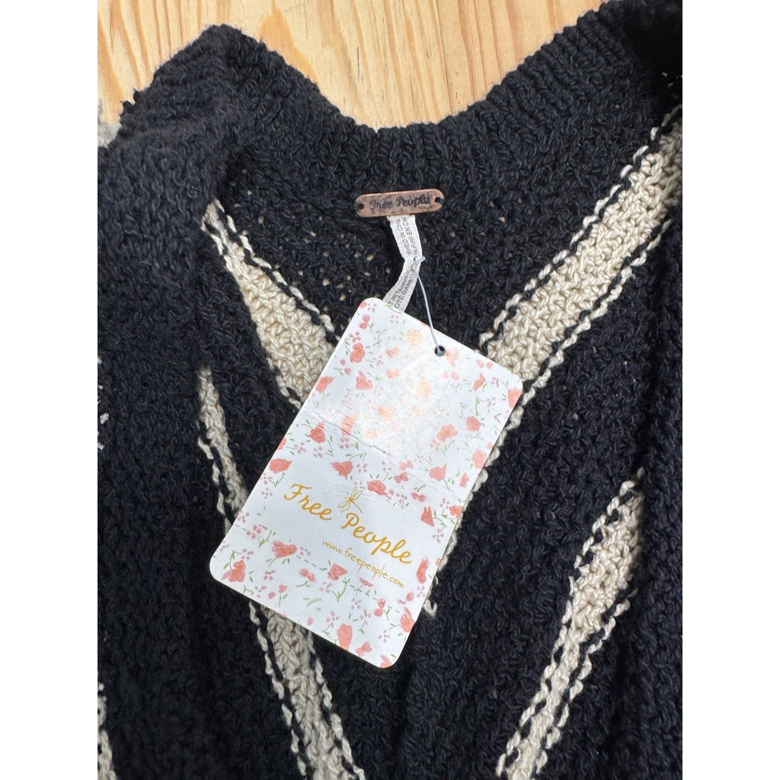 Free People Black Beige Chevron Striped Chunky Circle Cardigan Sweater Size Med
