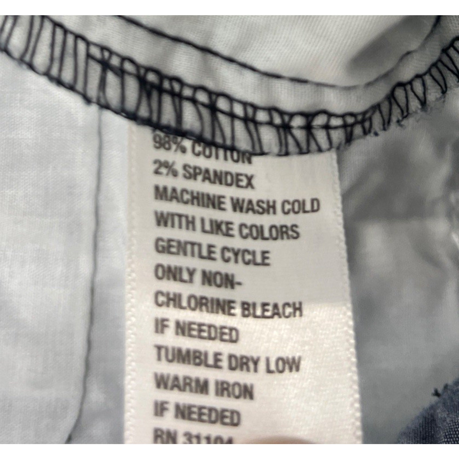 Crown & Ivy Women's Sz 12 Elephant Print Shorts Chino Dark Blue White 32x8