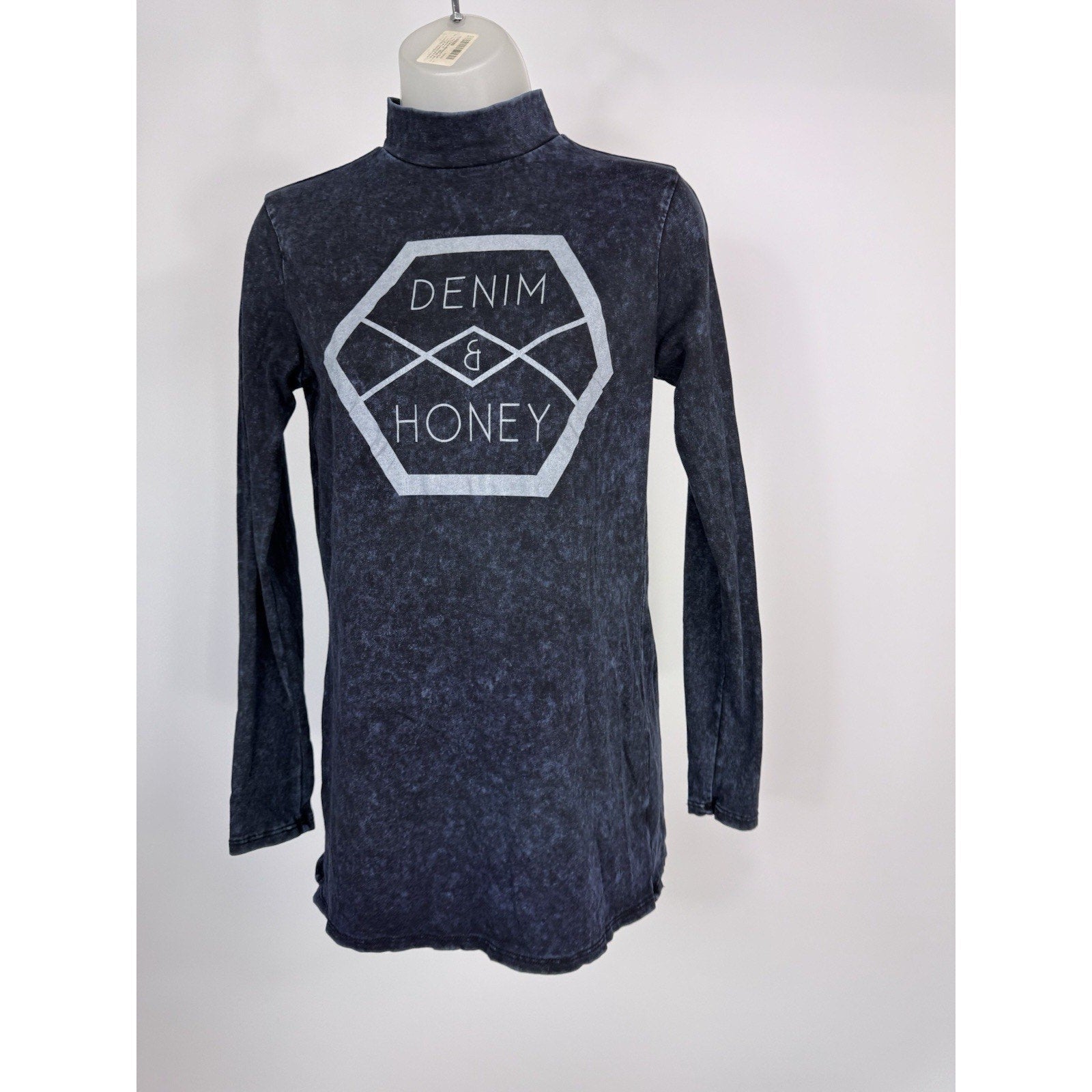 Zenana Outfitters Women’s Denim & Honey Mock Neck Small Jersey Acid Wash