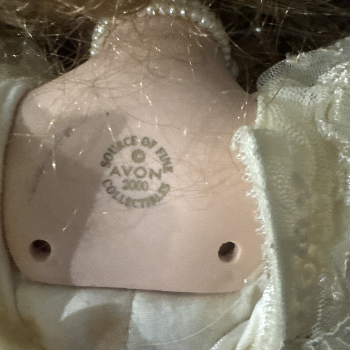 Avon 2000 Porcelain Bride Doll 18” White Wedding Gown Blonde Blue Eyes Vintage