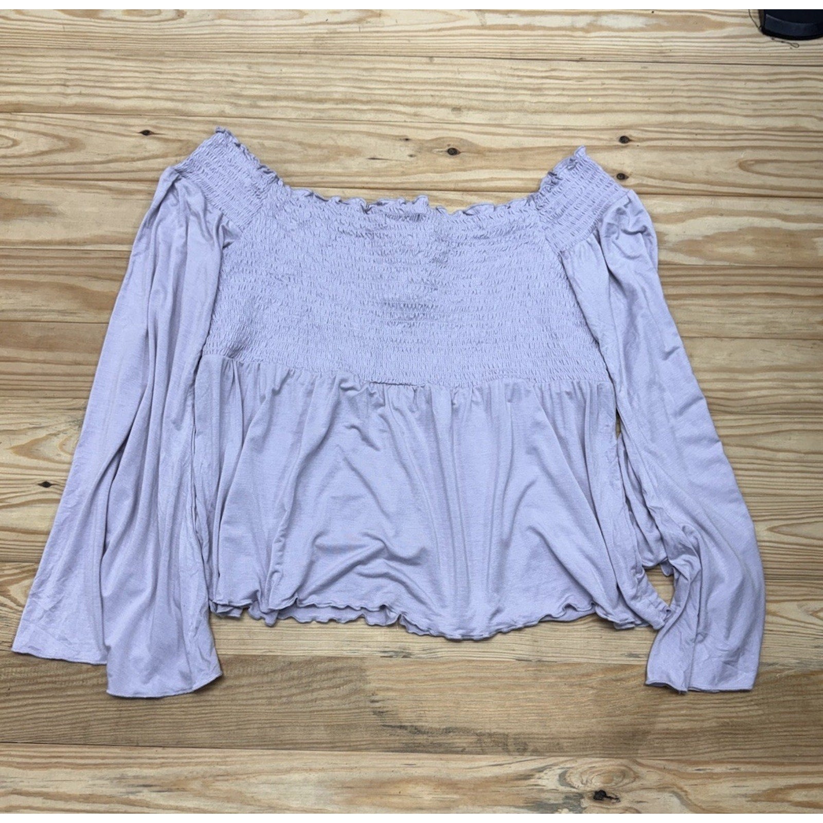 American Eagle Outfitters X-Large Lilac Lavender Top Bell Sleeve New With Tags