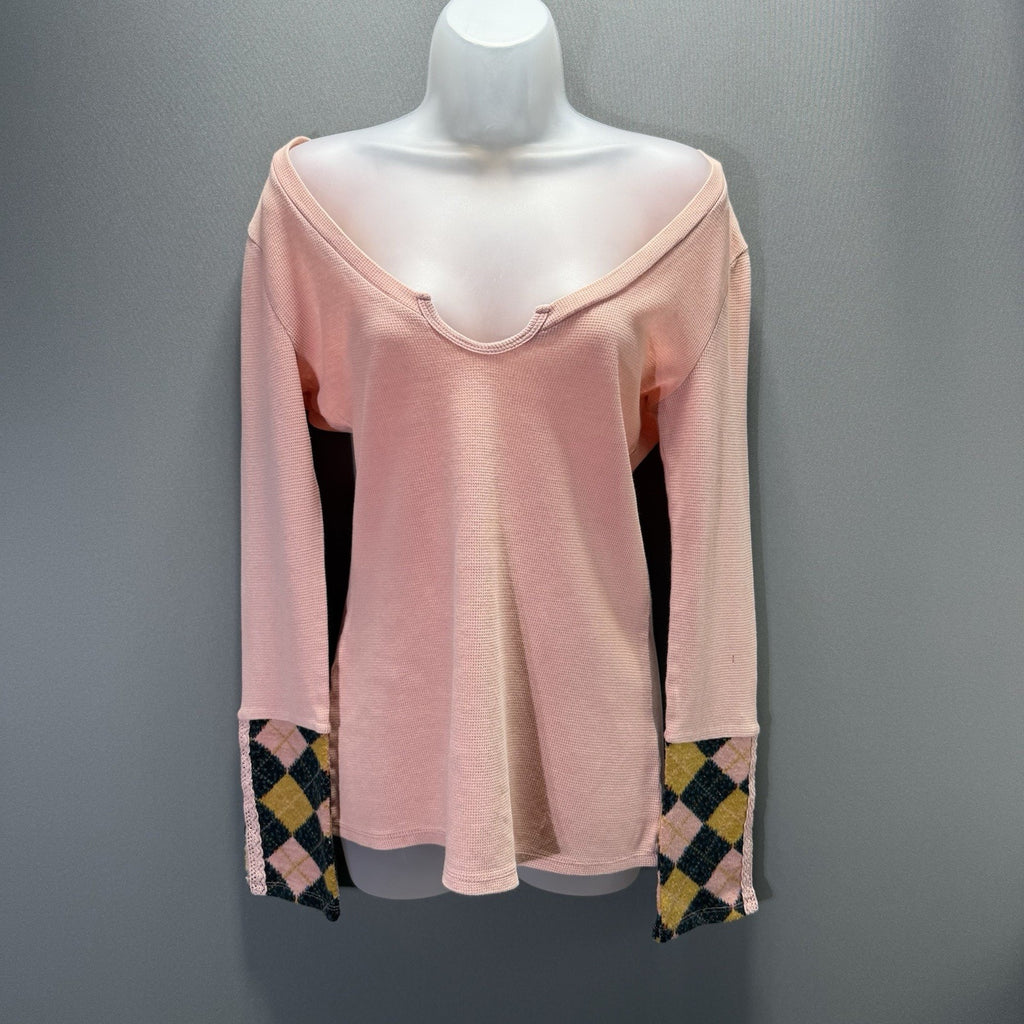 Others Follow Women’s M Pink Waffle Knit Top Argyle Cuffs Off Shoulder Boho