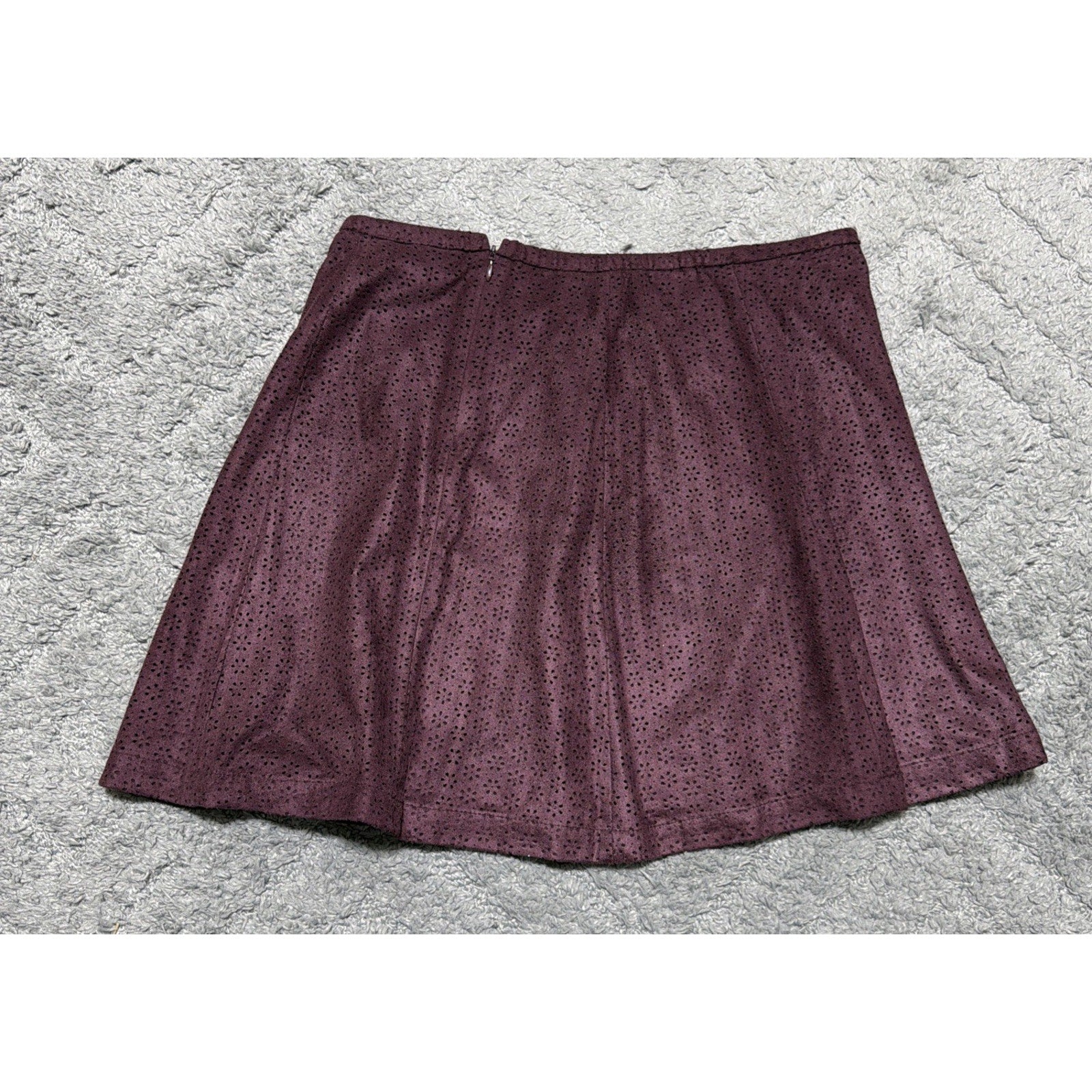 Express Burgundy Wine Purple Red Laser Cut Floral Flare Zip Up Mini Skirt Size 6