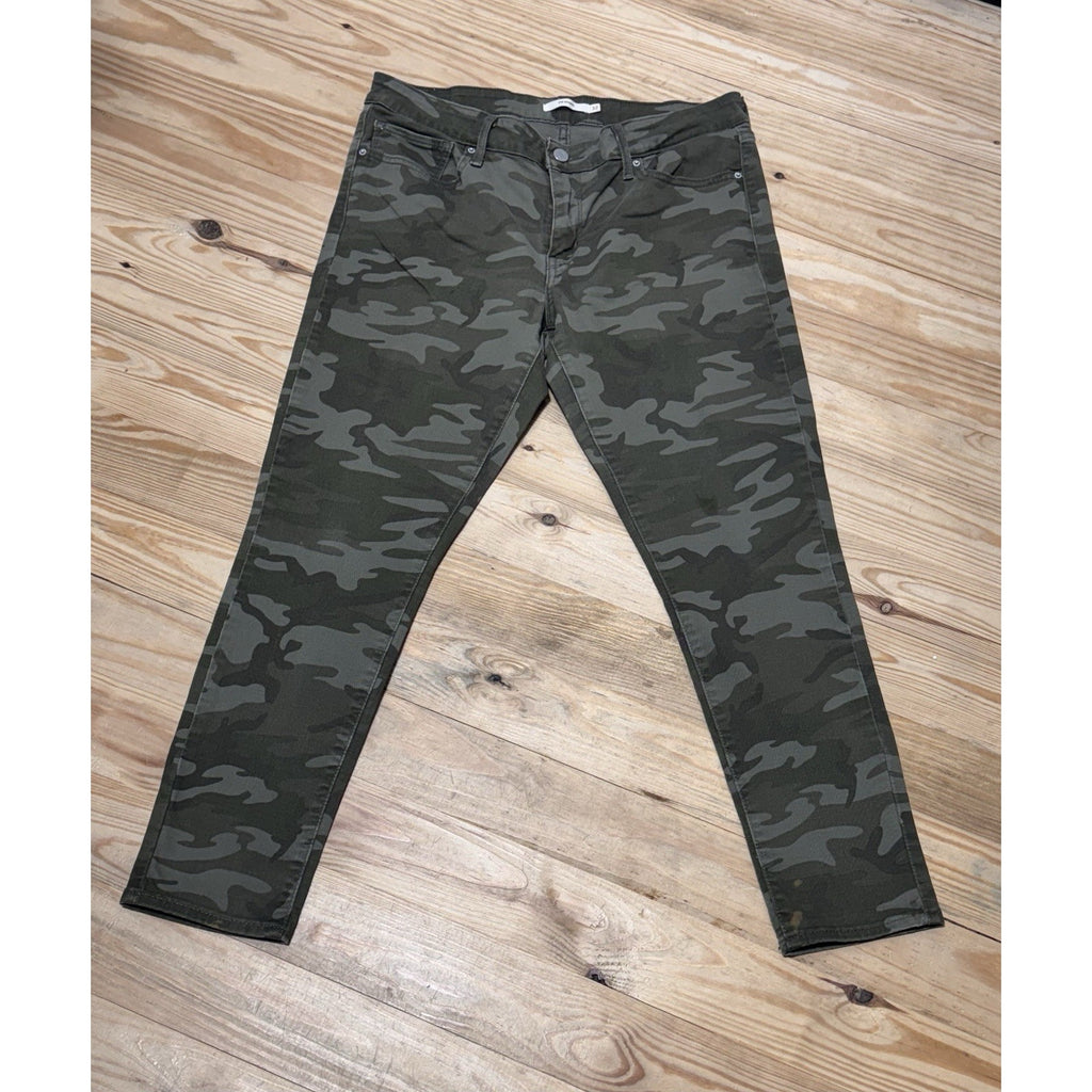 Levi’s 711 Skinny Green Camouflage Ankle Jeans Women’s Size‎ 32