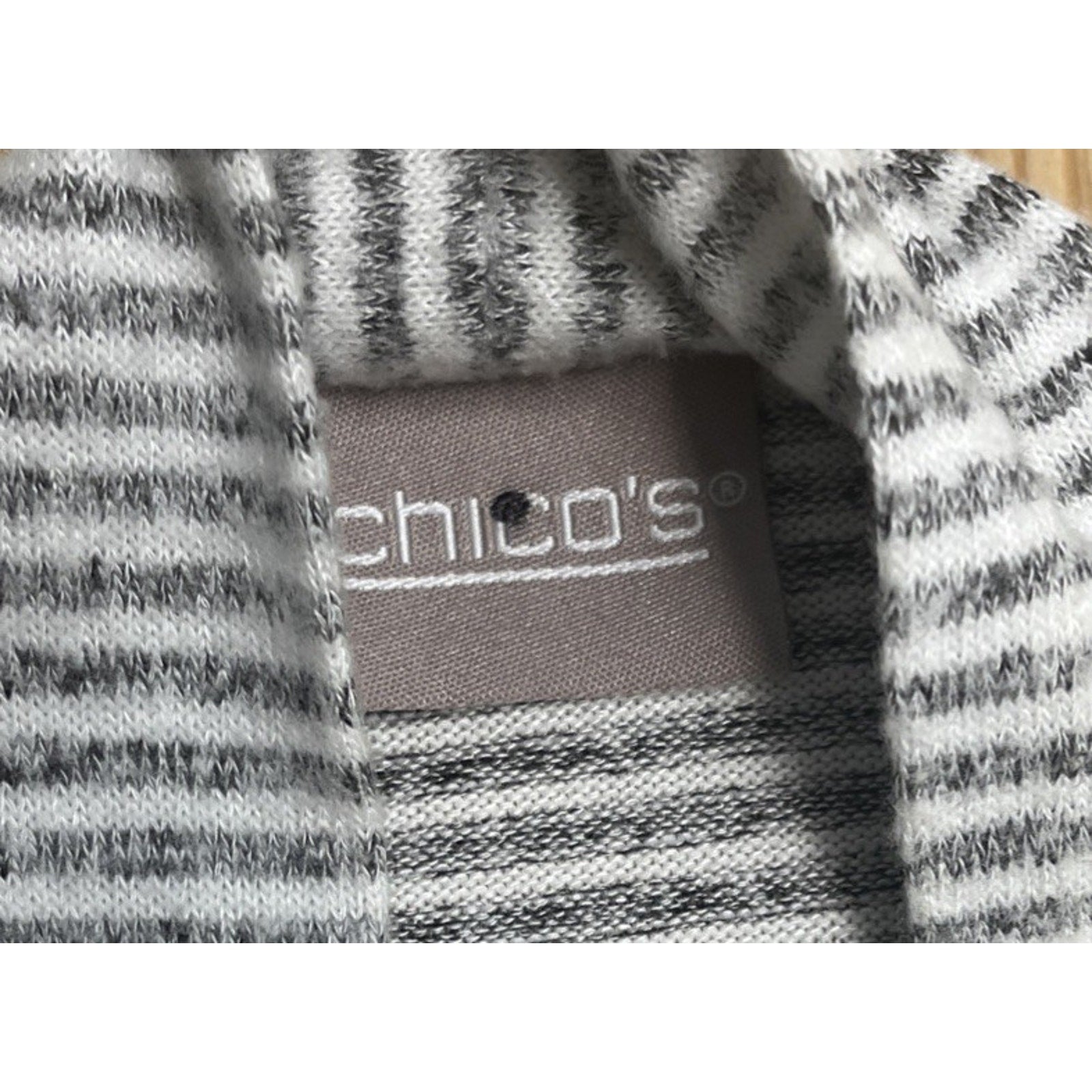 Chico's Womens Size 0 Small Gray & White Strip Long Open Duster