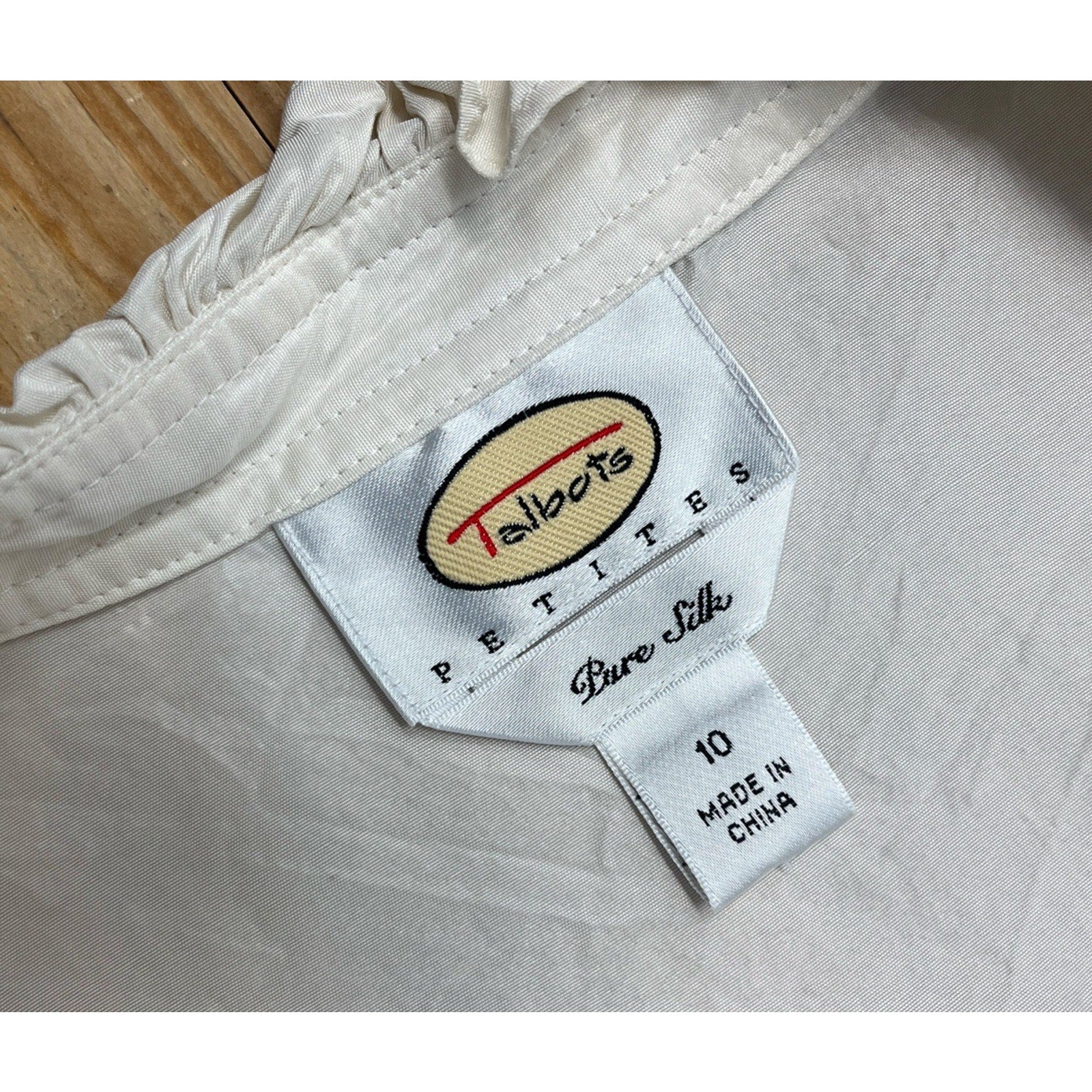 Talbots Cream White Silk Pure Split Neck Sleeveless Ruffle High Neck Med 10 P