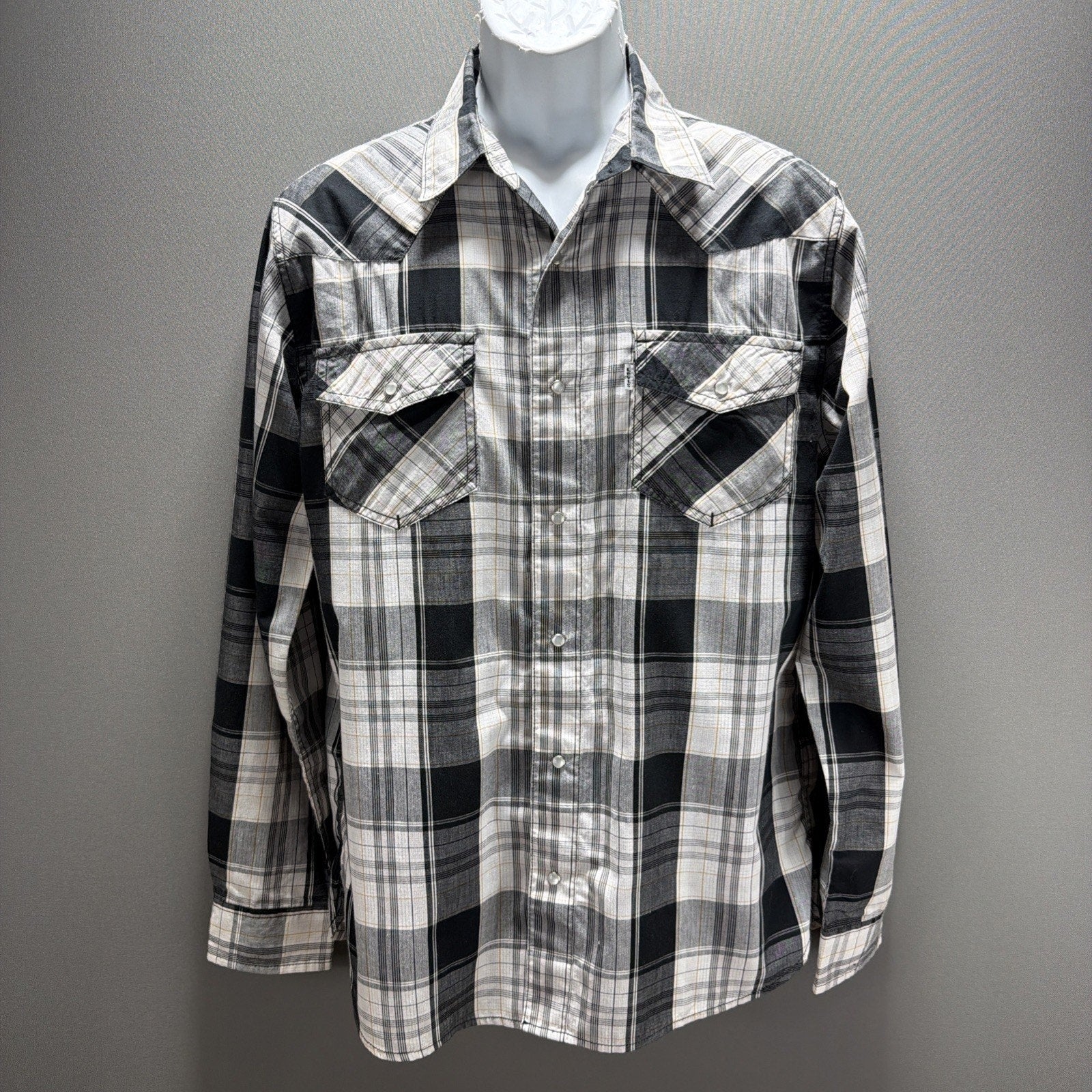 Levi's Men's Size Medium Modern Fit Pearl Snap Shirt Plaid Gray White Black