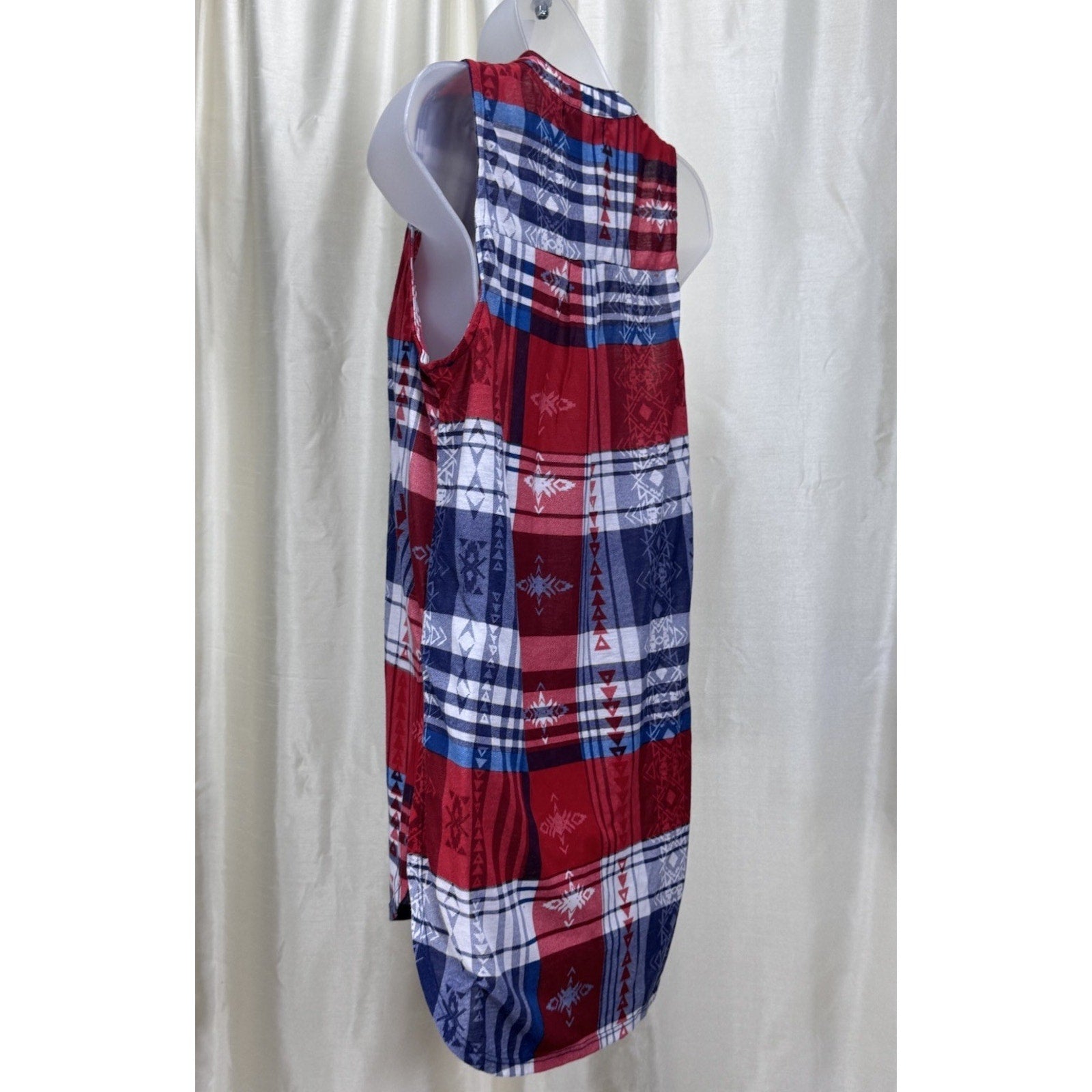 Almost Famous Blouse Women's Medium Plaid Sleeveless Lace Up Red & Blue Button