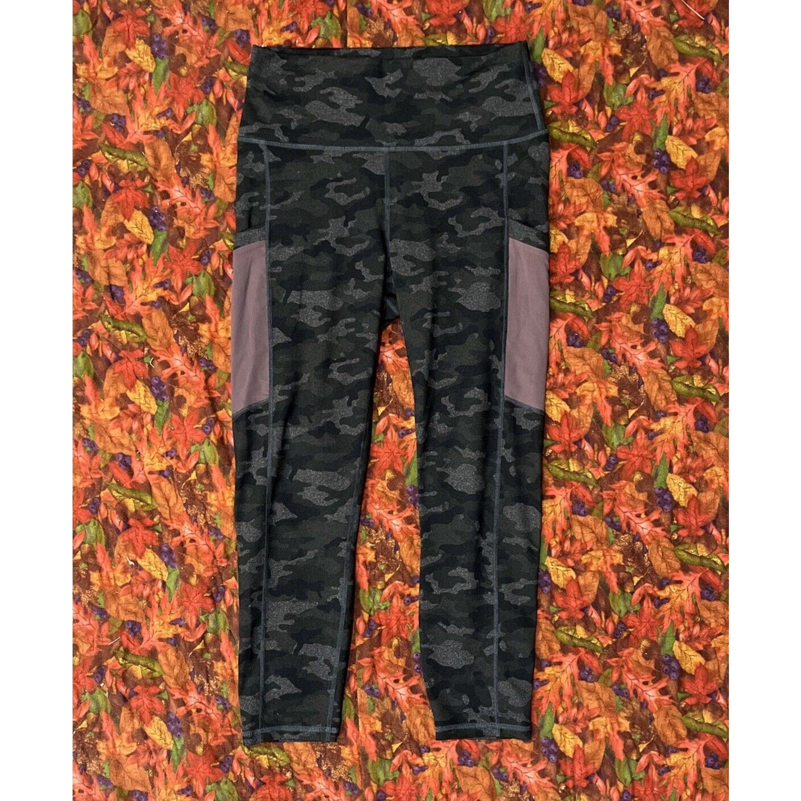 Fabletics Leggings Womens Small Gray Black Camo Power Hold Yoga Pant Athleisure