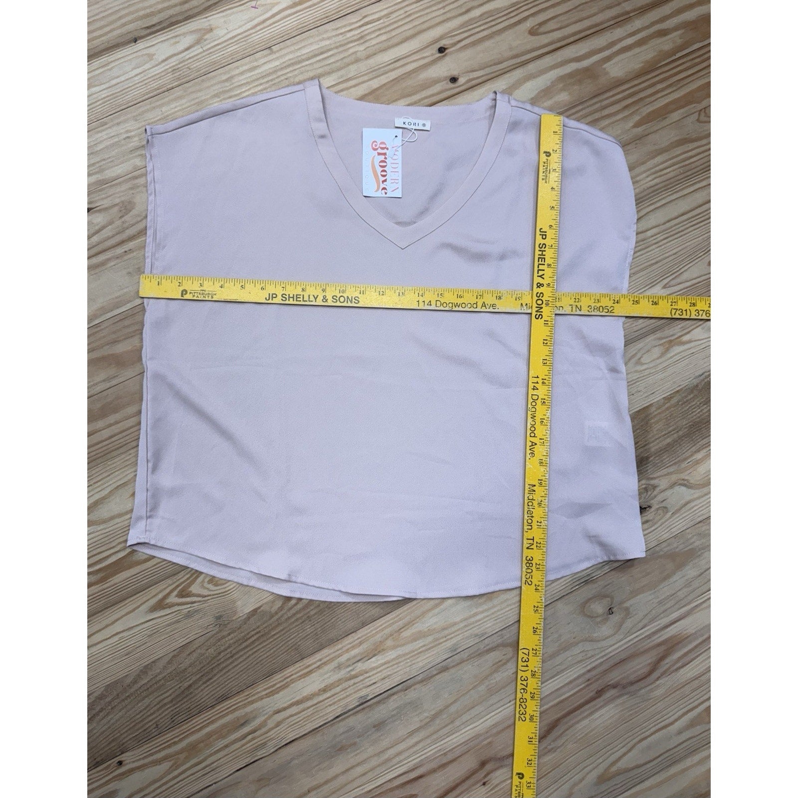 Kori Peach Short Sleeve V-neck T-Shirt Relaxed Fit Top Women’s Size S NWT