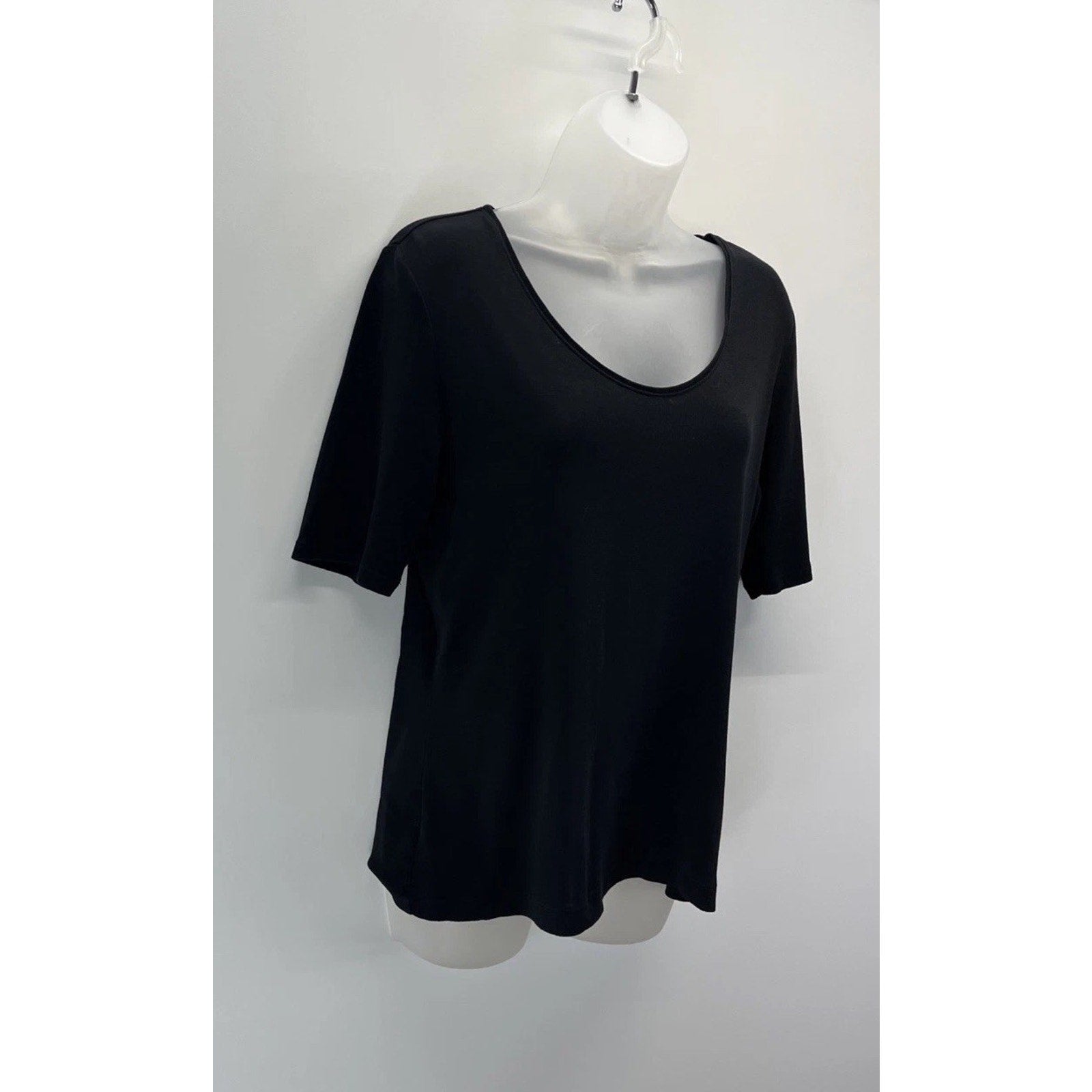 Talbots Shirt Womens Medium Short Sleeve Round Neck Basic Casual Black