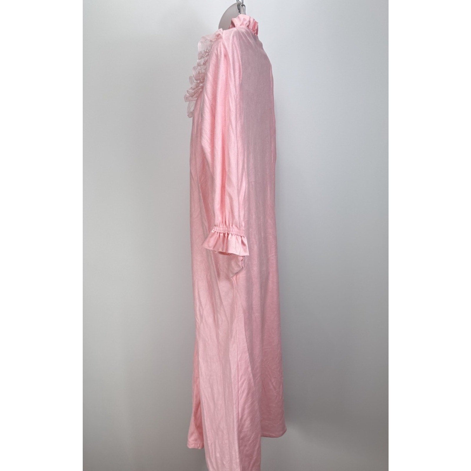 Vintage Tara House Coat Robe Gown Kaftan Pink Lace USA Size Women’s Medium