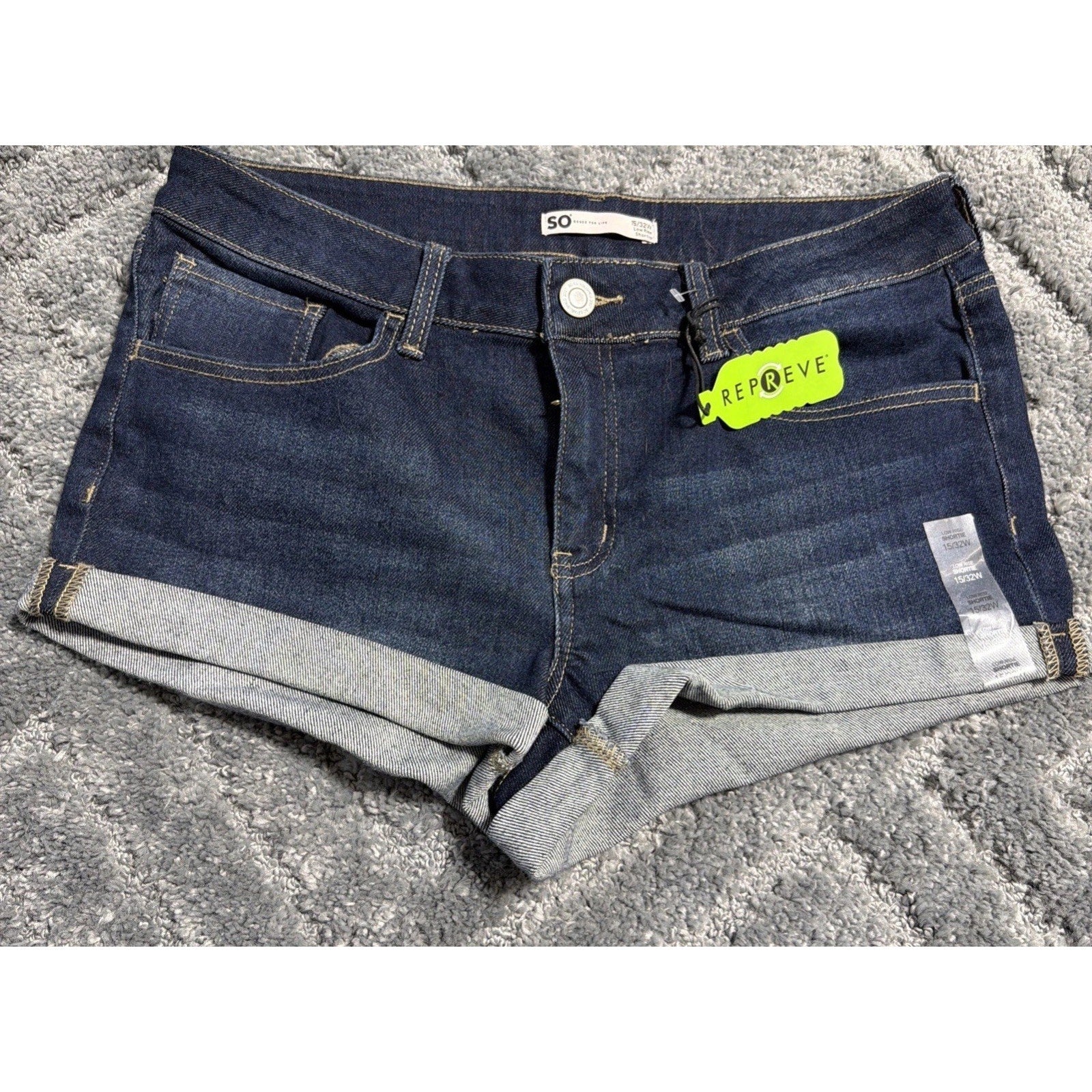 SO GOODS FOR LIFE SHORTS LOW RISE SHORTIE 2.5 IN STRECH CUFFED DENIM 15/32