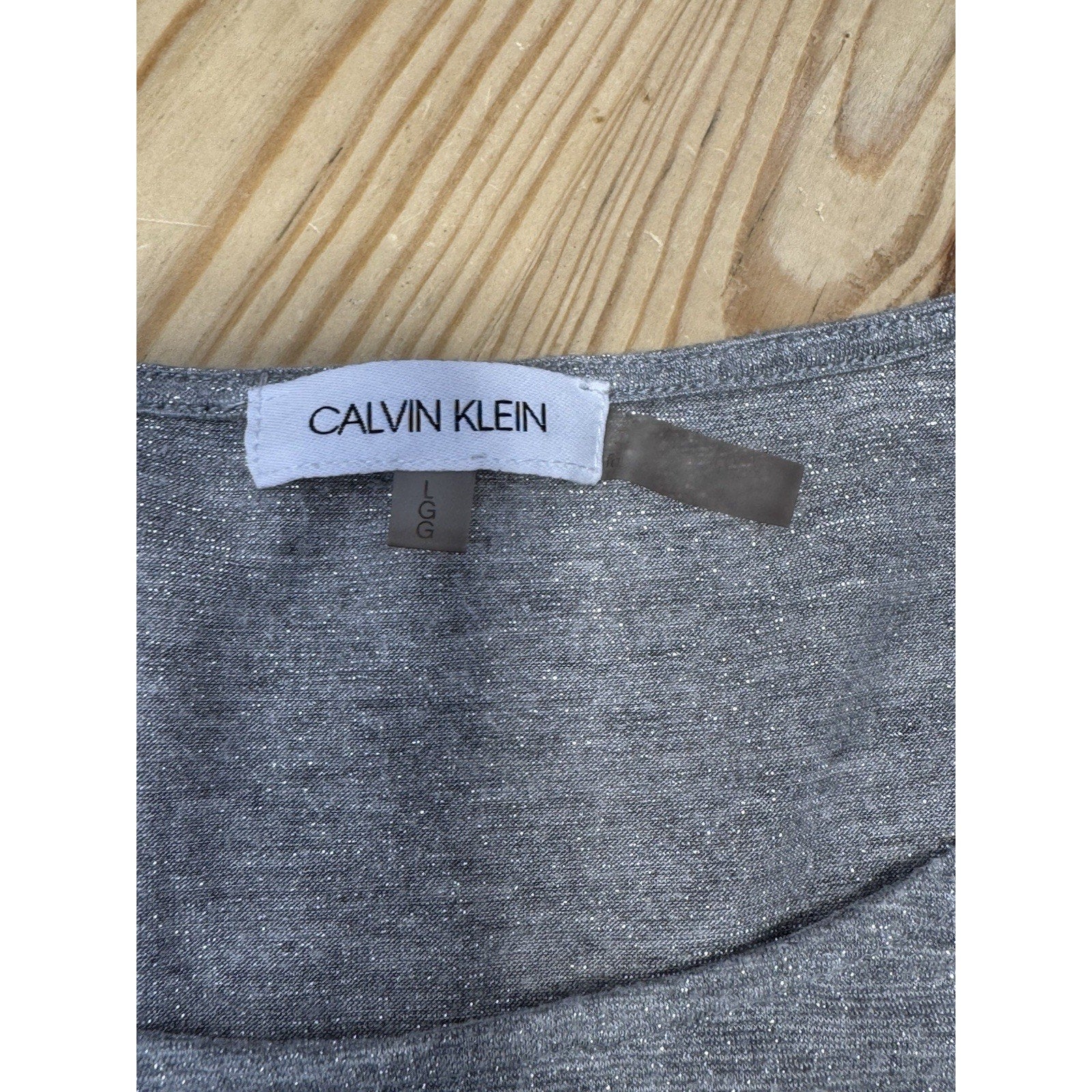 Calvin Klein Grey Metalic Sleeveless Top Shoulder Buttons Women’s Size Large