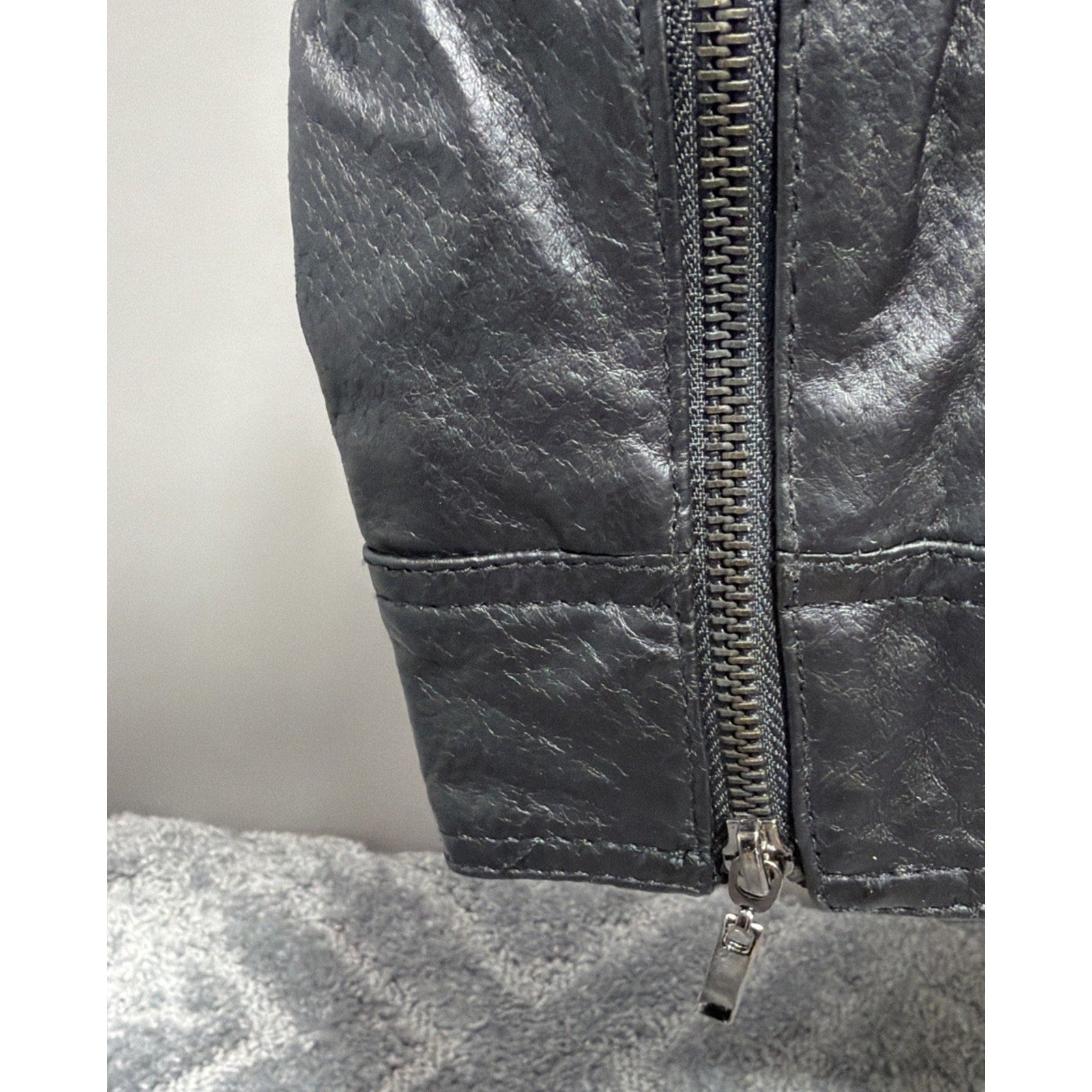 Women's DENIM & CO. Black 100% Genuine Leather Full Zip Jacket Size Small