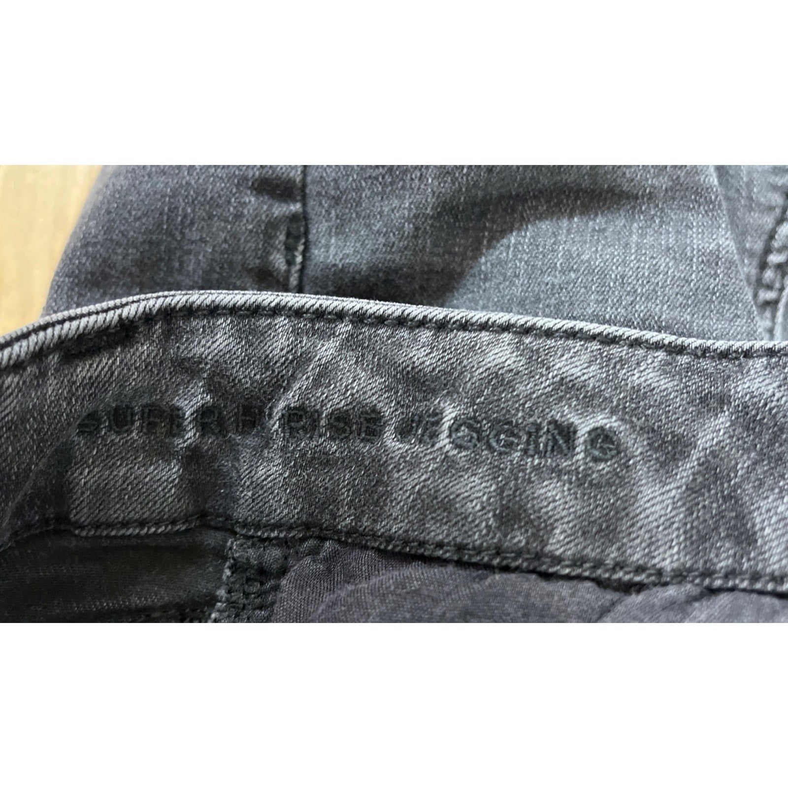 American Eagle Forever Soft Distressed Super High Waist Jeans 6 Jegging Black