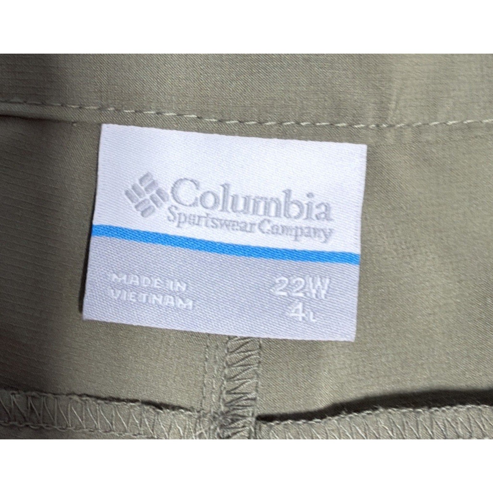 Columbia Silver Ridge Green Omni-Shade UPF 50 Utility Shorts Women's Size 22 NWT