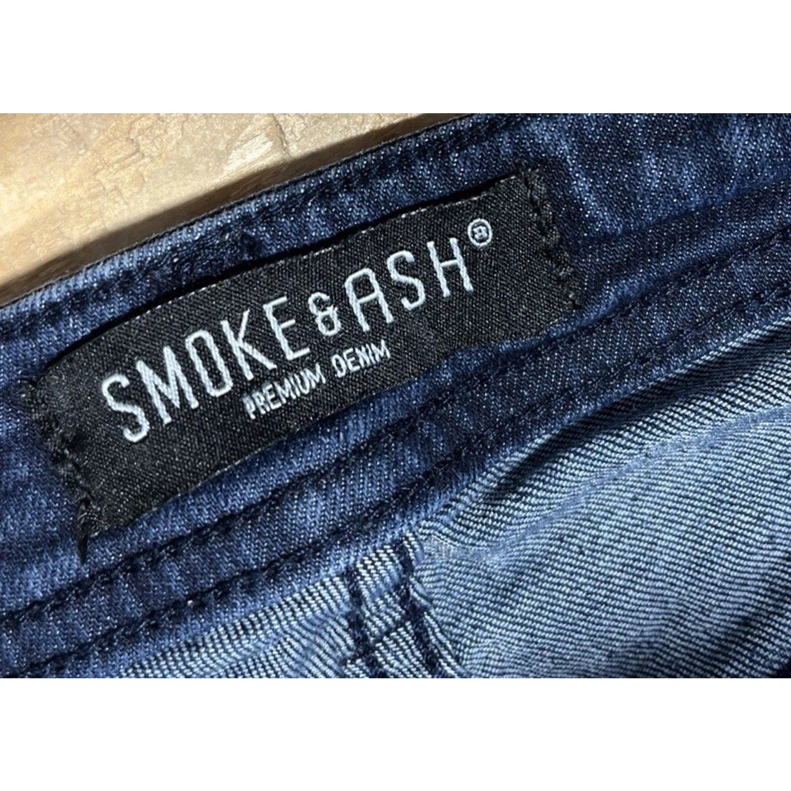 Smoke & Ash Men's Skinny Distressed Blue Jeans Size 29x30 stretch