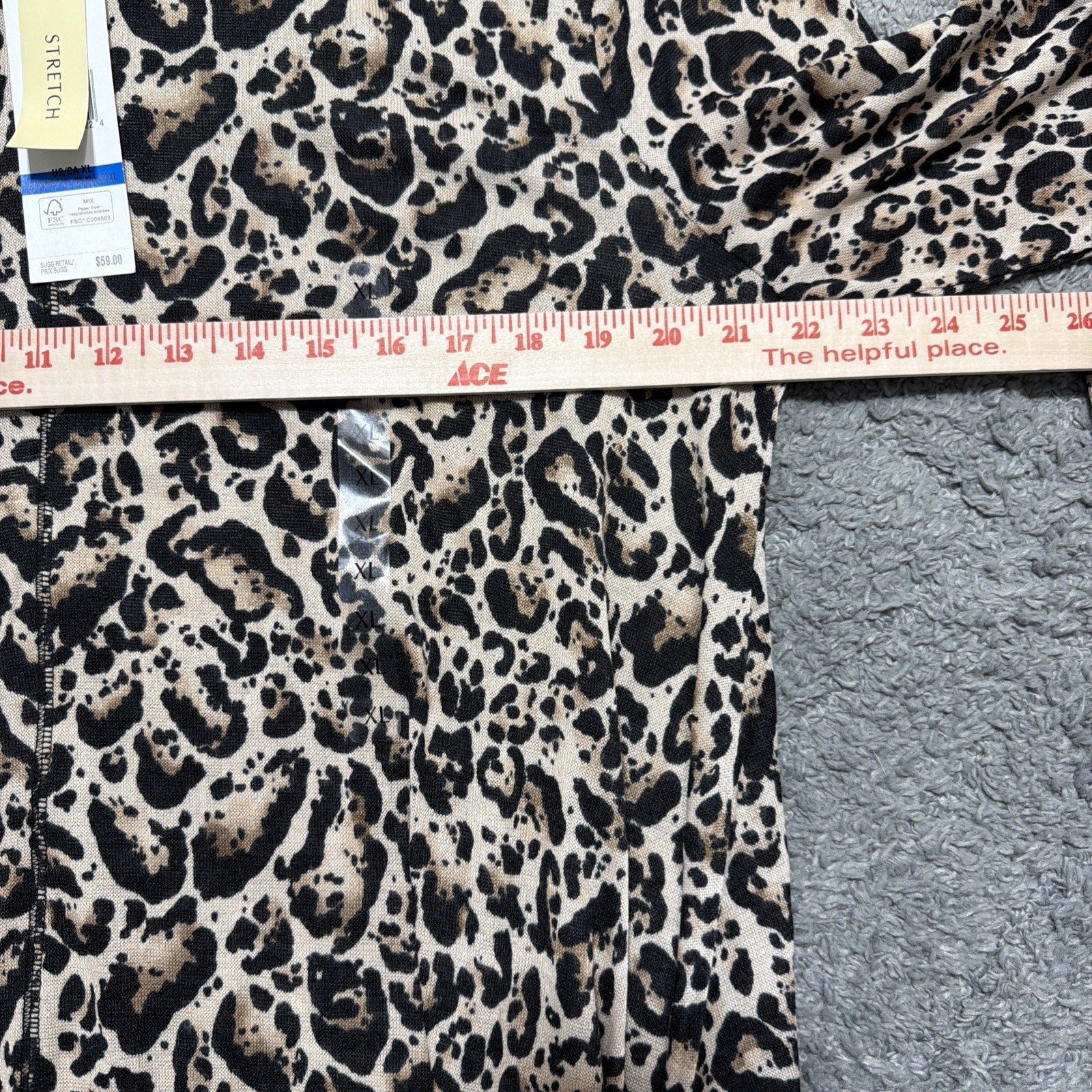 Jones New York Size XL Animal Print Fine Gauge Sweater Sharkbite Hem Women’s NWT
