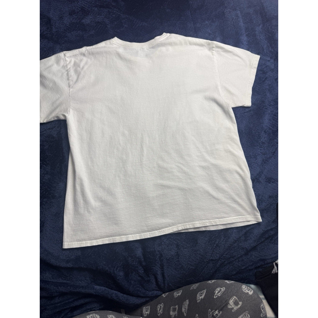 Memphis Grizzlies Mens Measures Size XL White Majestic T-Shirt Missing tag