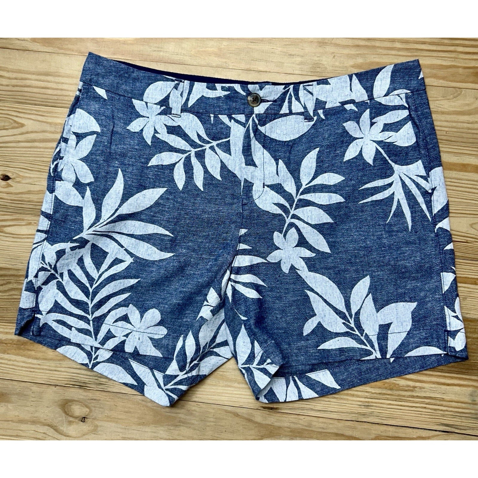 Old Navy Everyday Short Linen Blend Multicolor Floral Size 14 Beach Resort.