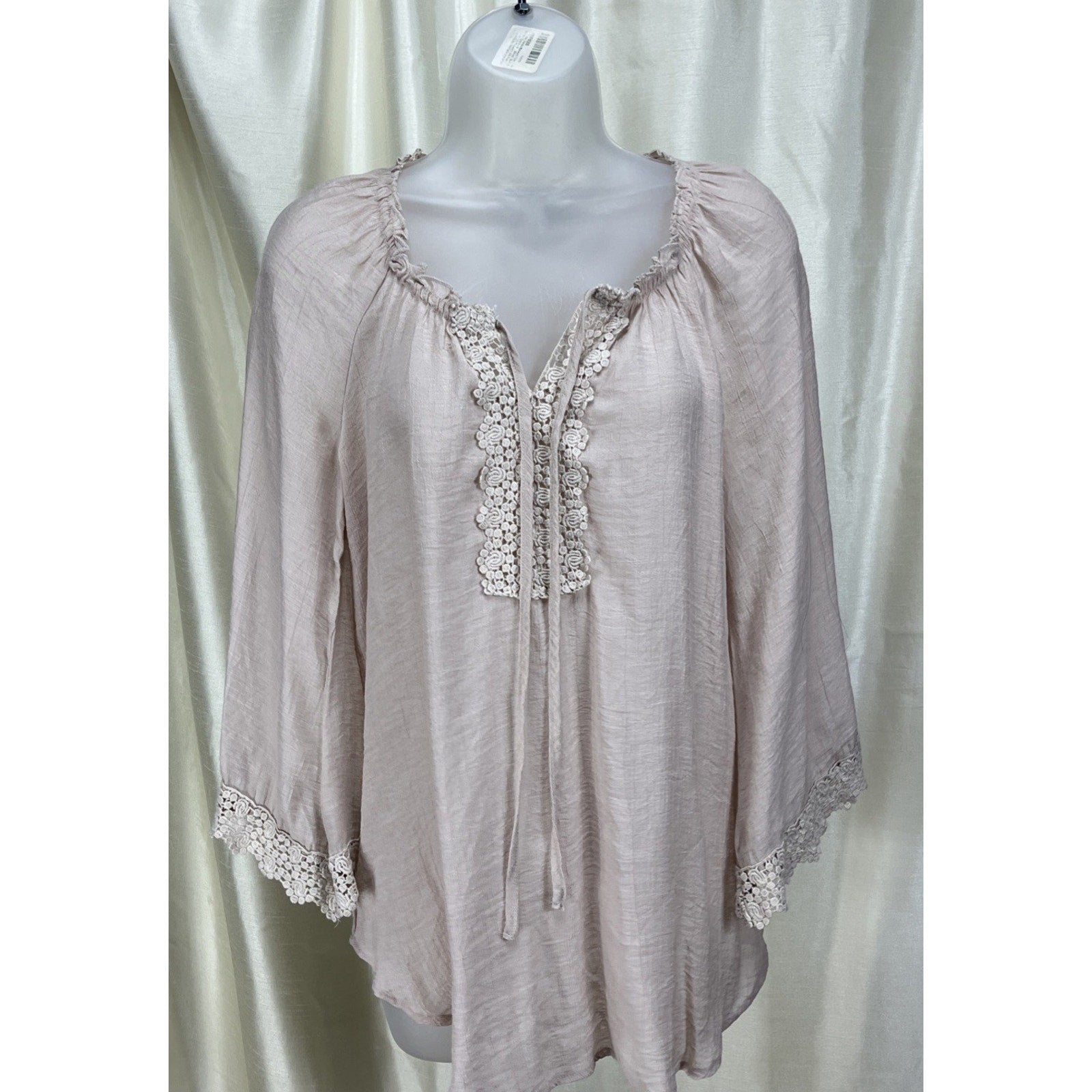 Melissa Paige Women’s Ivory Lace Peasant Top Size Small