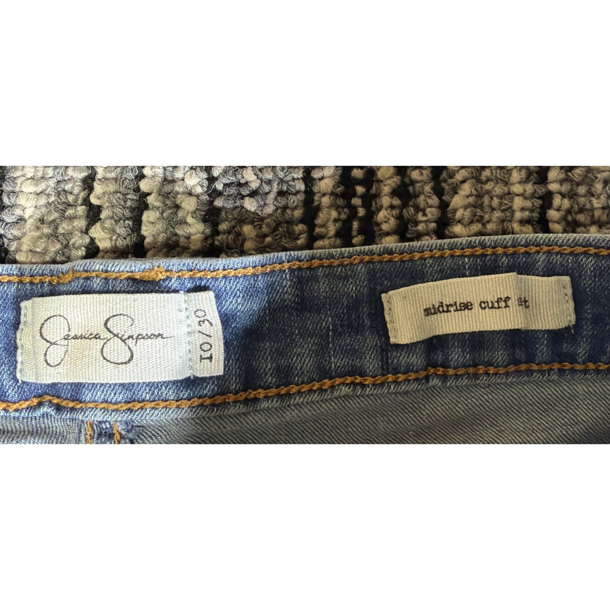 JESSICA SIMPSON - Women’s Midrise Jean Stretch Cuff Shorts Button Fly Size 10/30