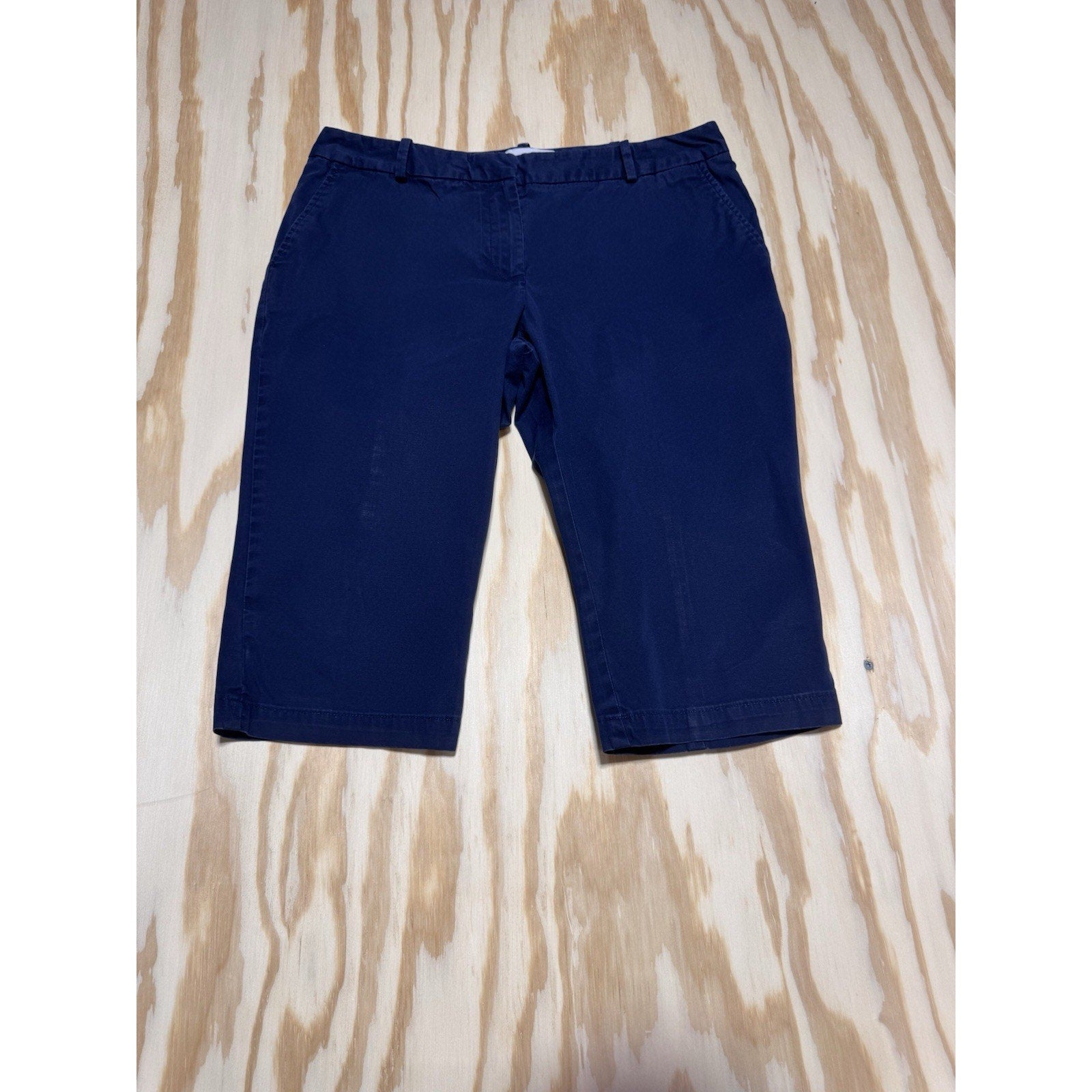 Jean St Tropez Navy Bermuda Shorts Womens Size 10 Cotton Stretch Chino EUC