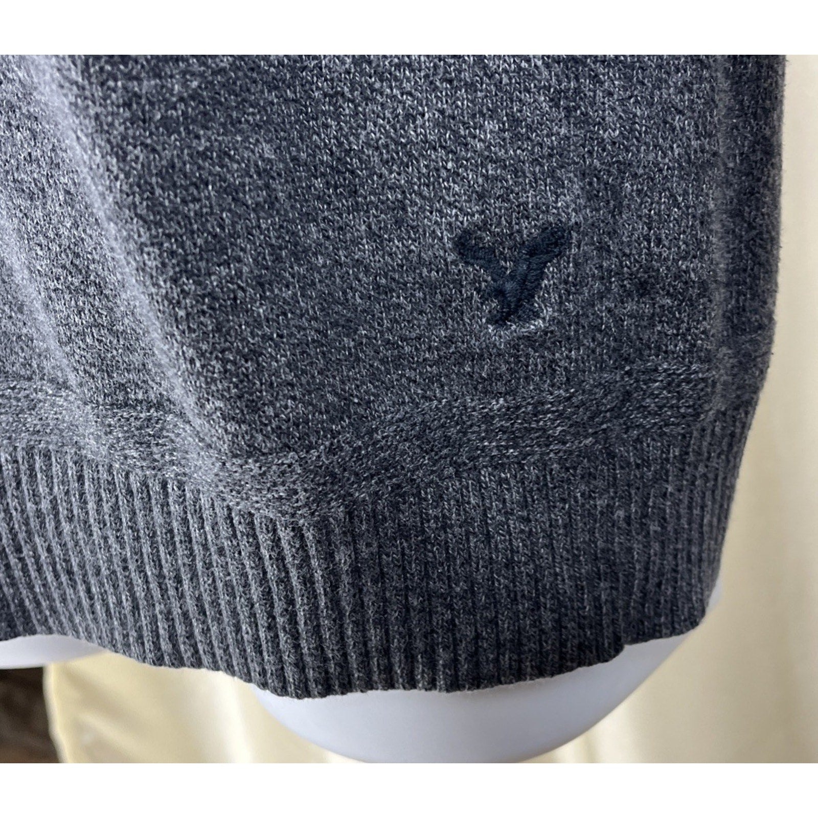 AMERICAN EAGLE Classic Fit Button Front Collar Gray Pullover Sweater Mens Size L