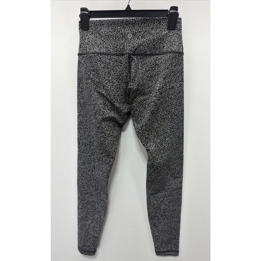 Lululemon Wunder Under Hi-Rise 1/2 Tight Luon 28” Jacquard Black/white Size 8