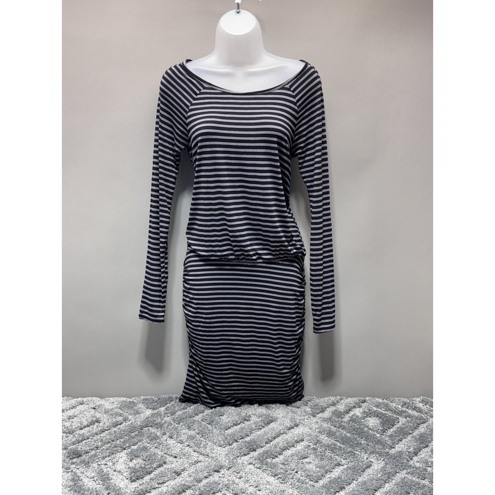 Banana Republic Factory Black/Gray Striped Stretch Knit Dress Ruching Women’s S
