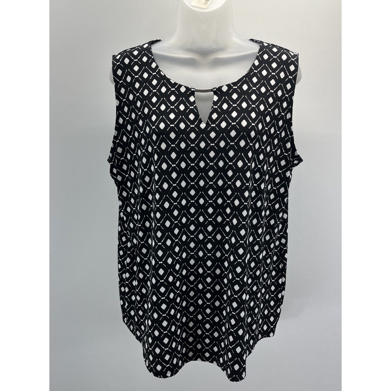 Chico's Black White Diamond Pattern Keyhole Tank Sleeveless Top Size 2