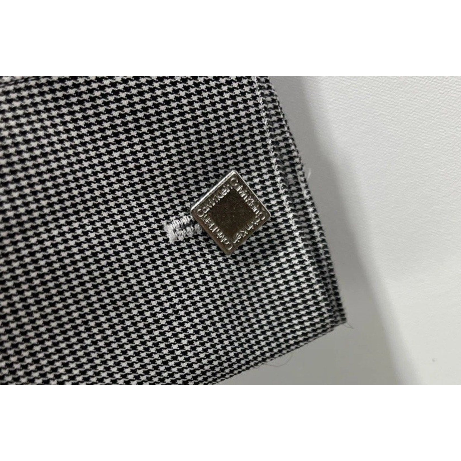 Calvin Klein Mens non iron slim fit LS button down shirt gray L Cuff Links