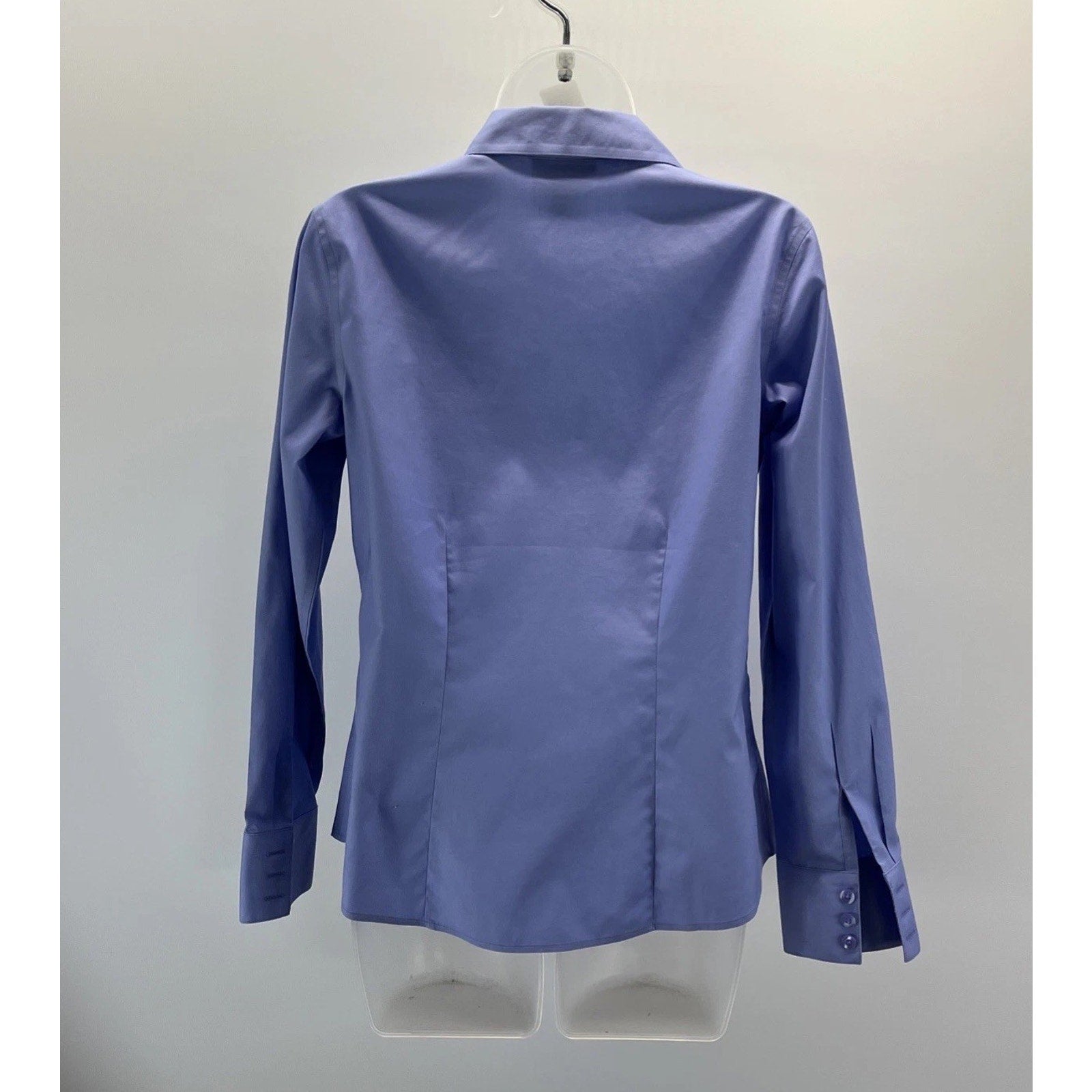 Chico's Light Blue Non-Iron Shirt V Neck Button Roll-up Sleeve Women Size 0