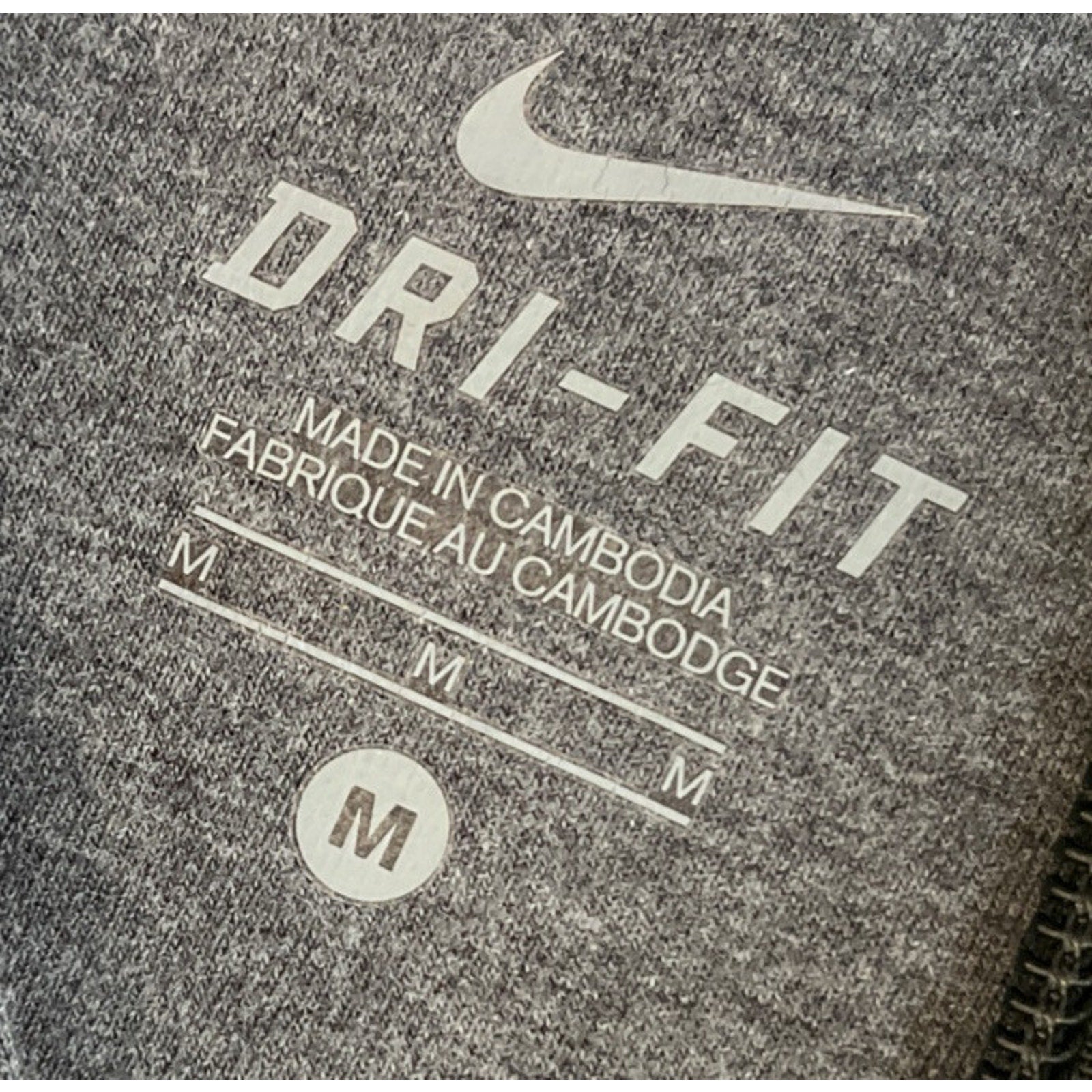 Nike Therma Fit Womens Gray Yellow Reflective Hoodie Full Zip Medium Running D9