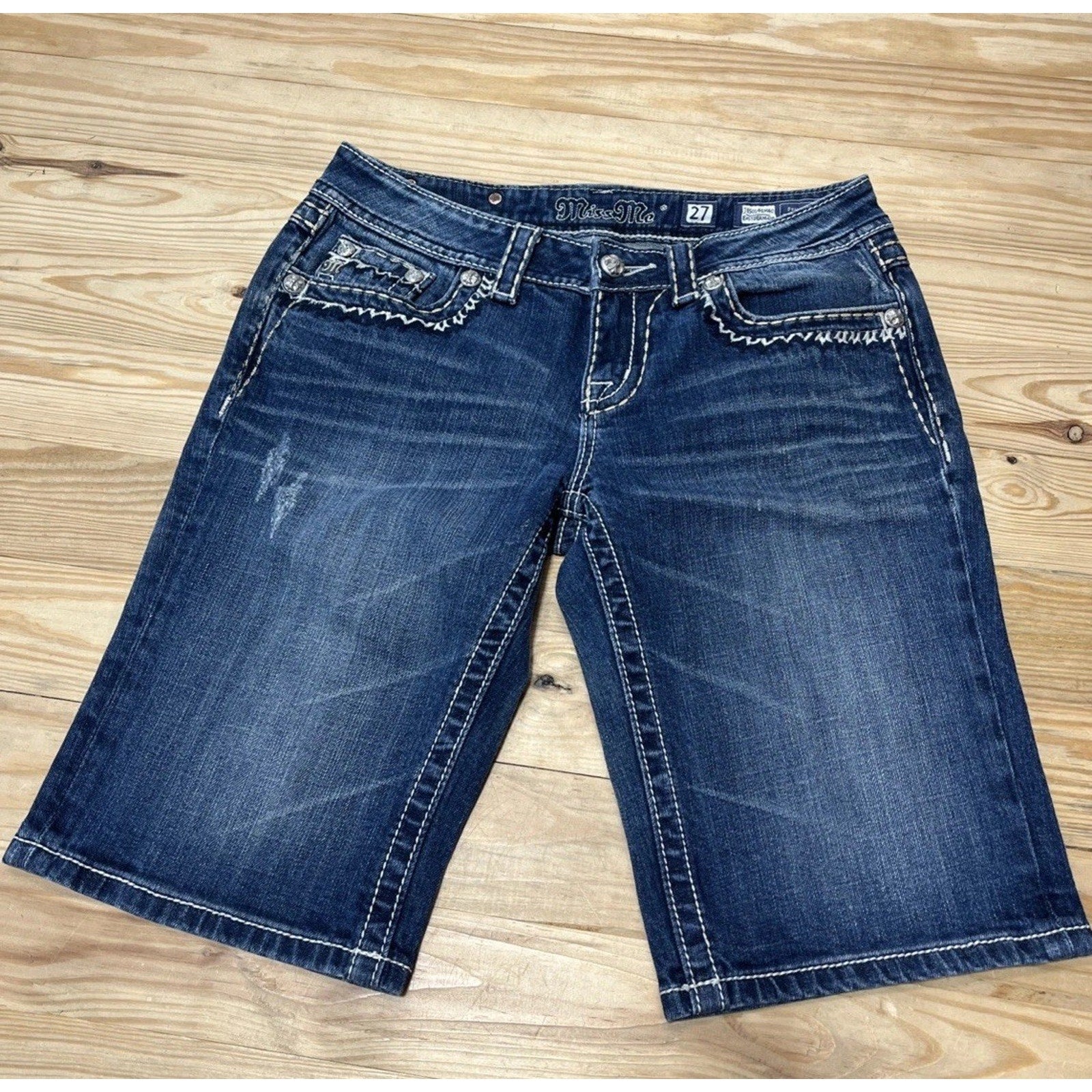 Miss Me Shorts Easy Bermuda Women’s Size 27 Embellished Thick Stitch