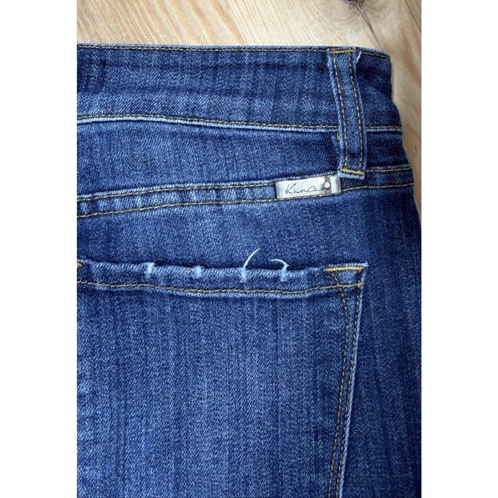 KanCan Dark Wash Super Skinny Jeans Size 5/26 Women’s