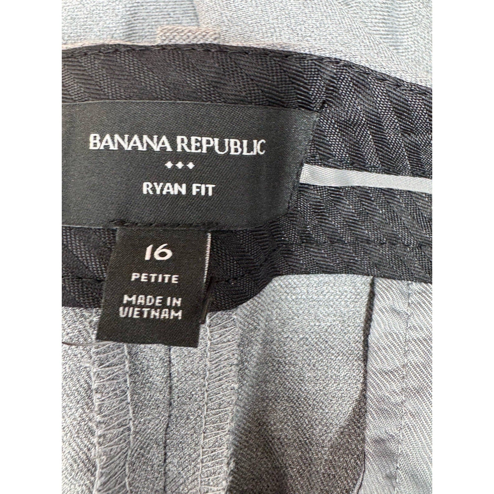 Banana Republic The Ryan Fit Dress Gray Mid Rise Slim Fit Women’s Size 16P NWT