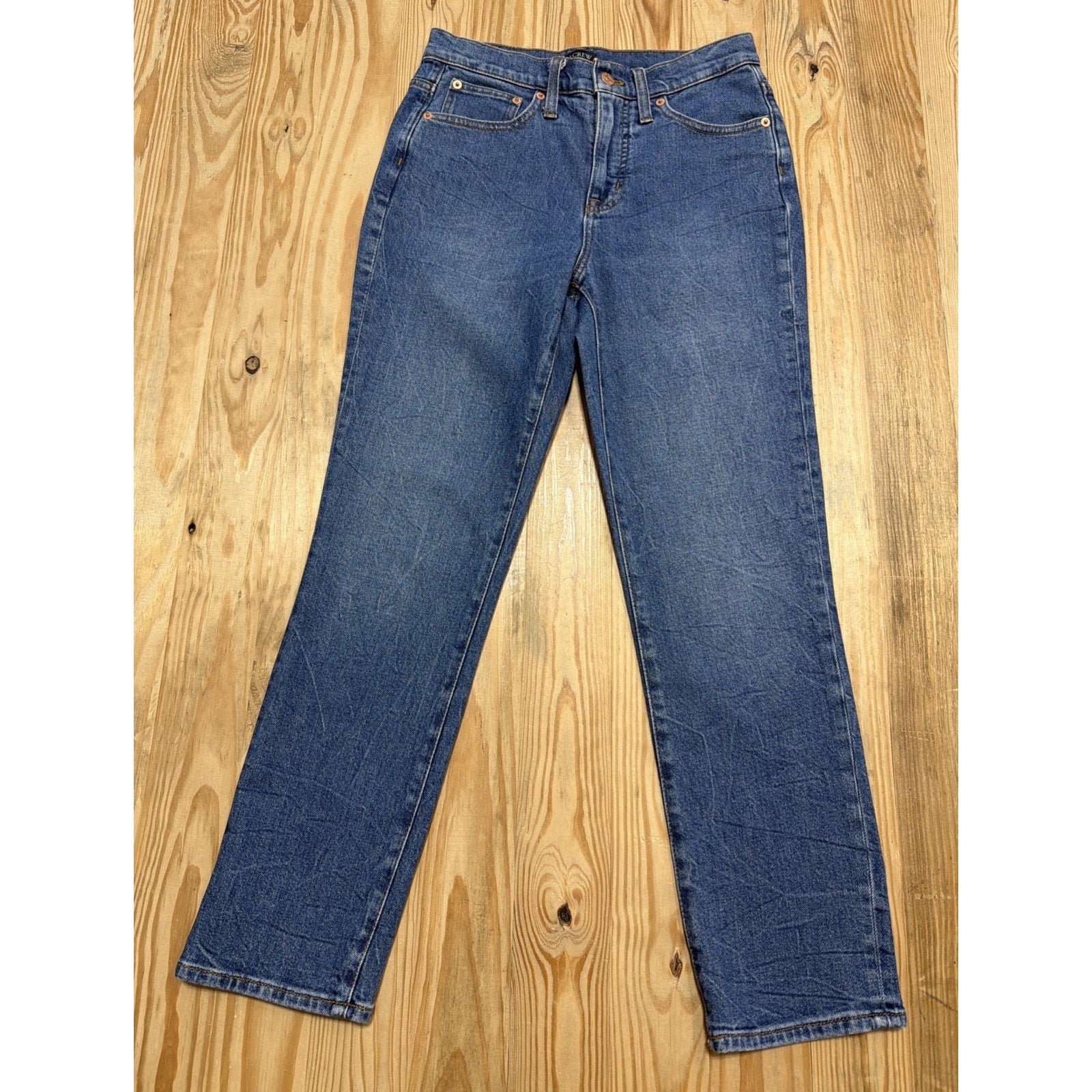 J. Crew Essential High Rise Straight Jean size 26 in Medium Wash