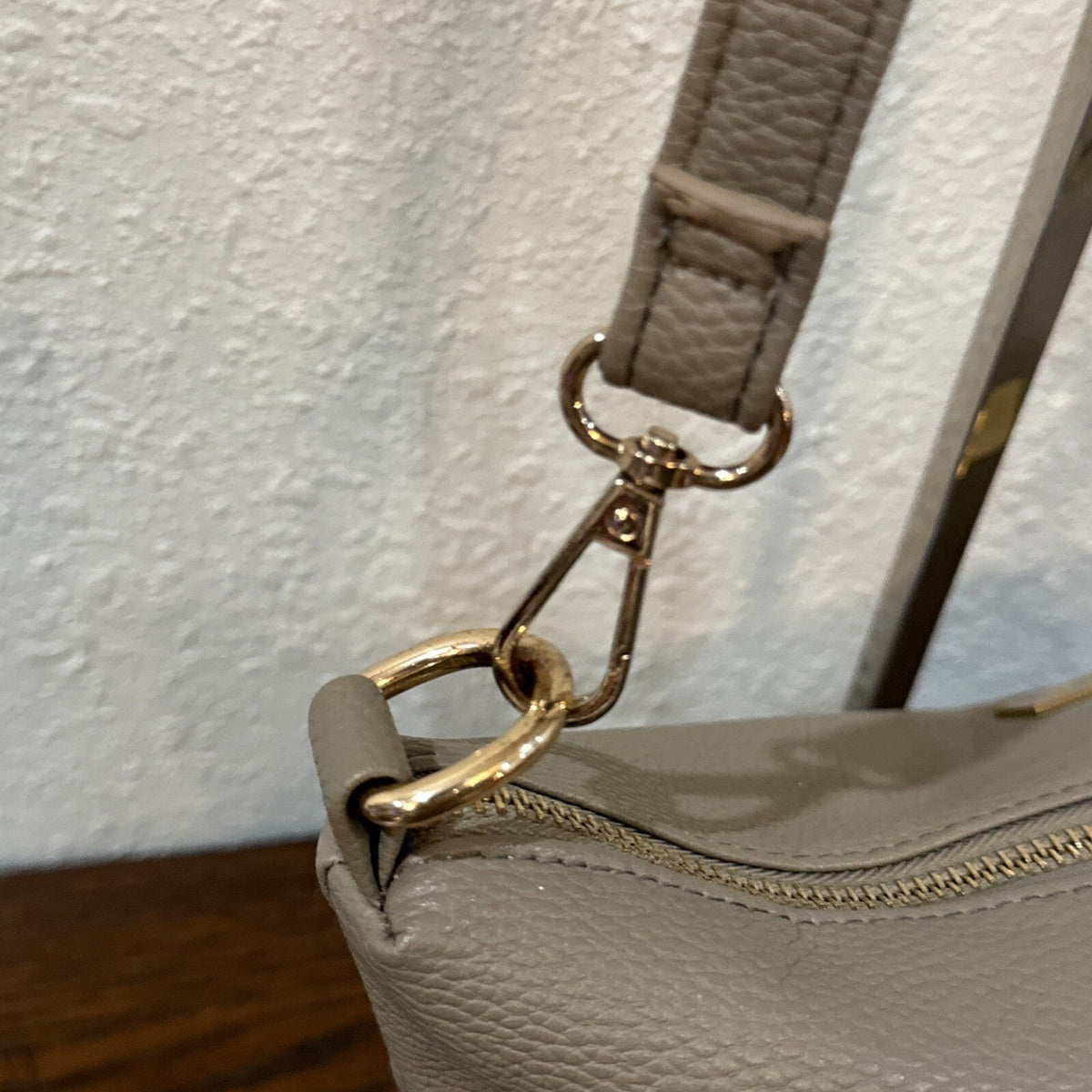 Bebe Crossbody Taupe Vegan Leather Purse Shoulder Bag Simple Zipper Removable
