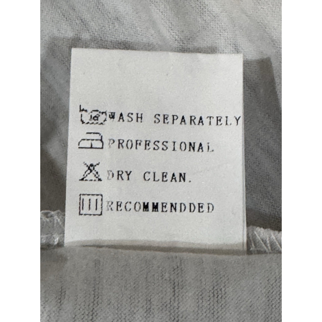 Misslook, Short Sleeve, V-Neck, Gray W/Daisy Print, T-Shirt Size Medium NWT