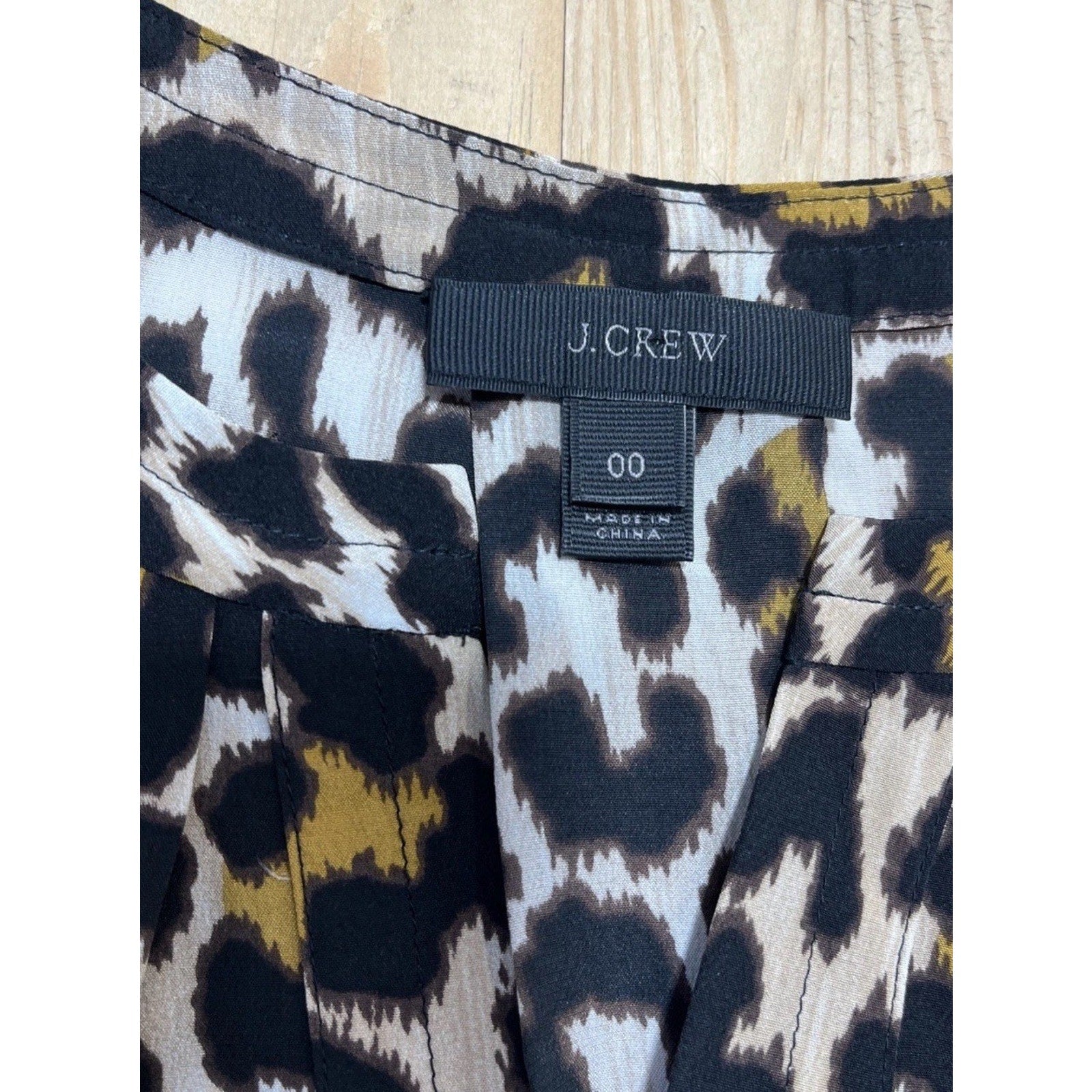J.Crew Blouse Women 00 Silk Leopard Sleeveless V Neck Sheer Top Pleat Cruise +