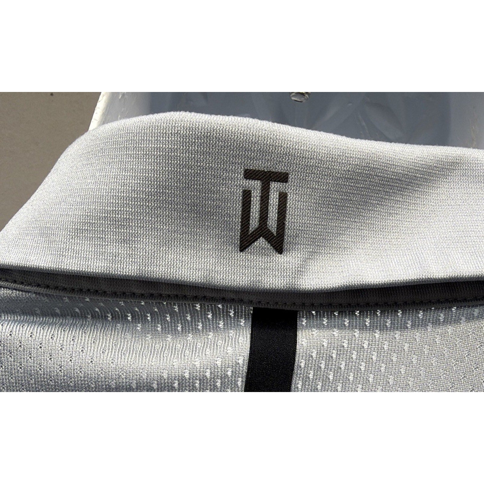 Tiger Woods Collection Nike Dri-Fit Golf 2 Snap Polo Shirt Gray Men’s Size XL