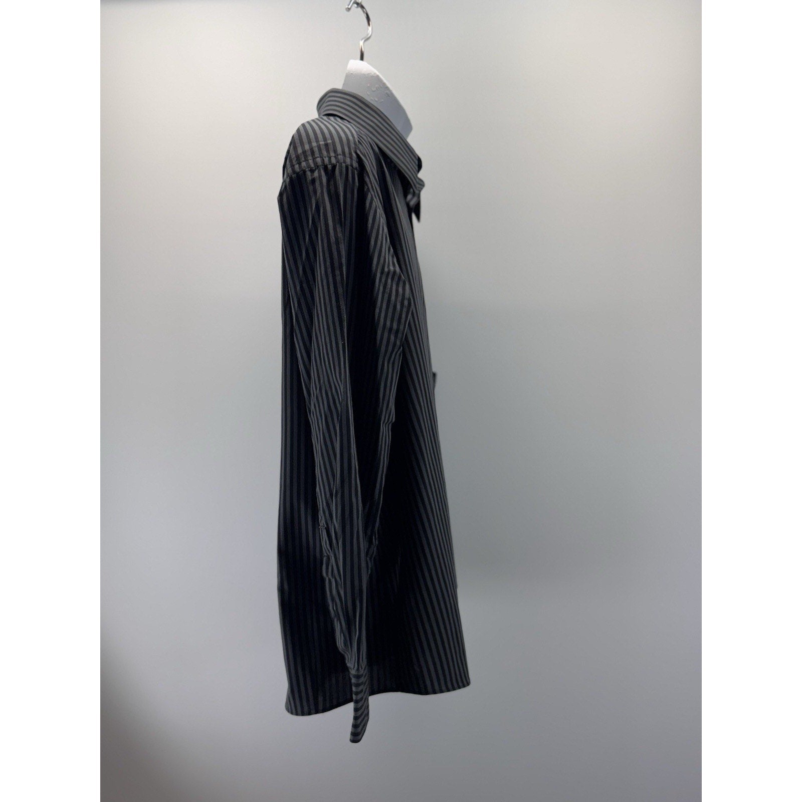 Covington Modern Fit Dress Shirt Men's 17-17.5 34/35 Black Pinstripe Stain Free