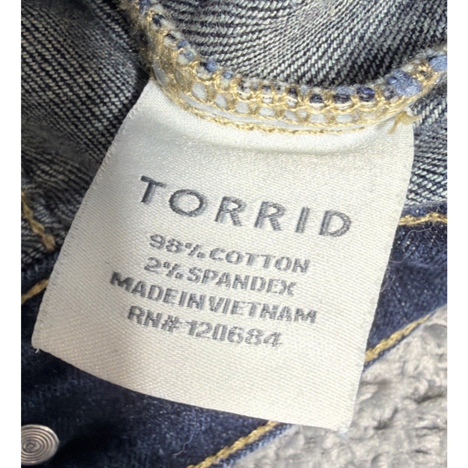 Torrid Womens Blue Denim Trucker Jean Jacket Button Front Dark Wash Size 0 Large